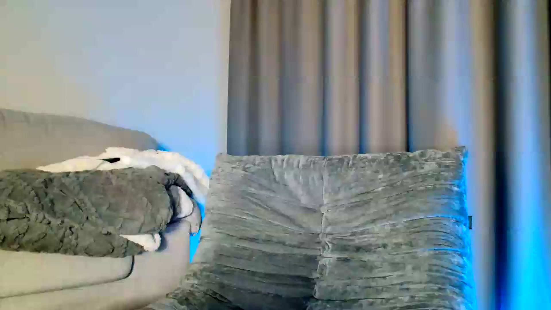 Gallery image thumbnail from Ana_Rose's myfreecams stream on, 05/18/2026, 21:53 image 4 of 20