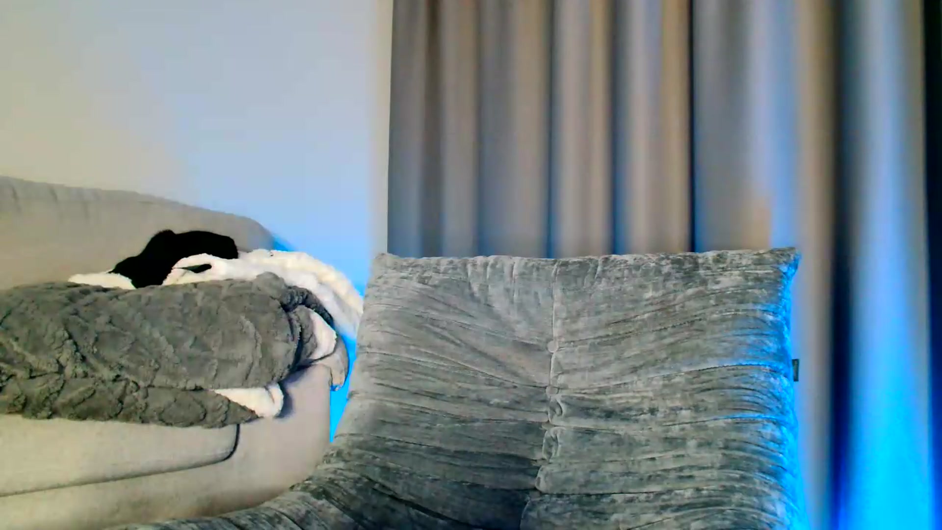 Gallery image thumbnail from Ana_Rose's myfreecams stream on, 05/18/2026, 21:53 image 13 of 20