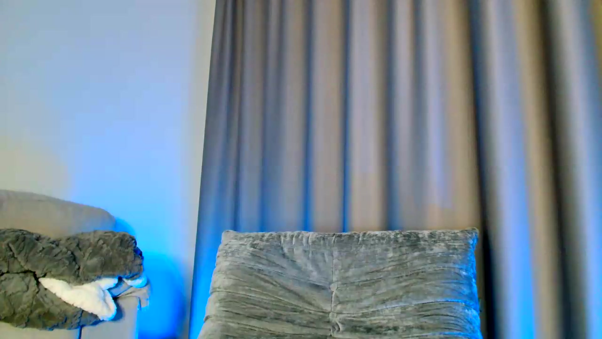 Gallery image thumbnail from Ana_Rose's myfreecams stream on, 05/21/2026, 20:29 image 11 of 20