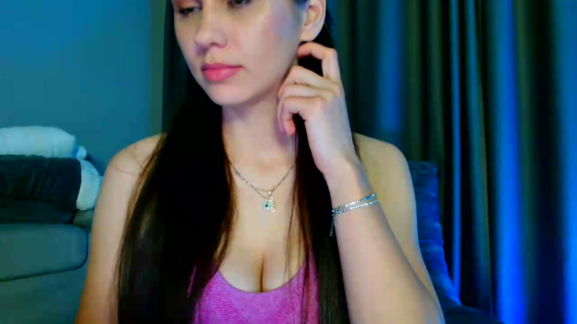 Gallery image thumbnail from Ana_Rose's myfreecams stream on, 06/06/2026, 22:38 image 18 of 20