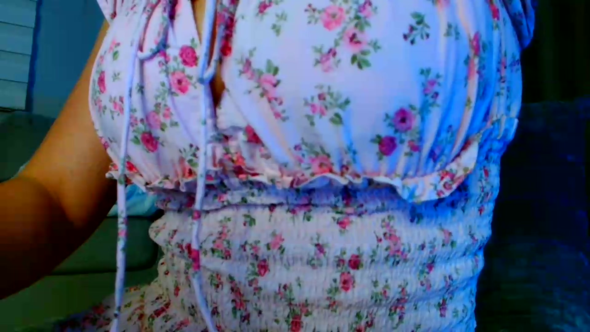 Gallery image thumbnail from Ana_Rose's myfreecams stream on, 06/12/2026, 22:39 image 7 of 20