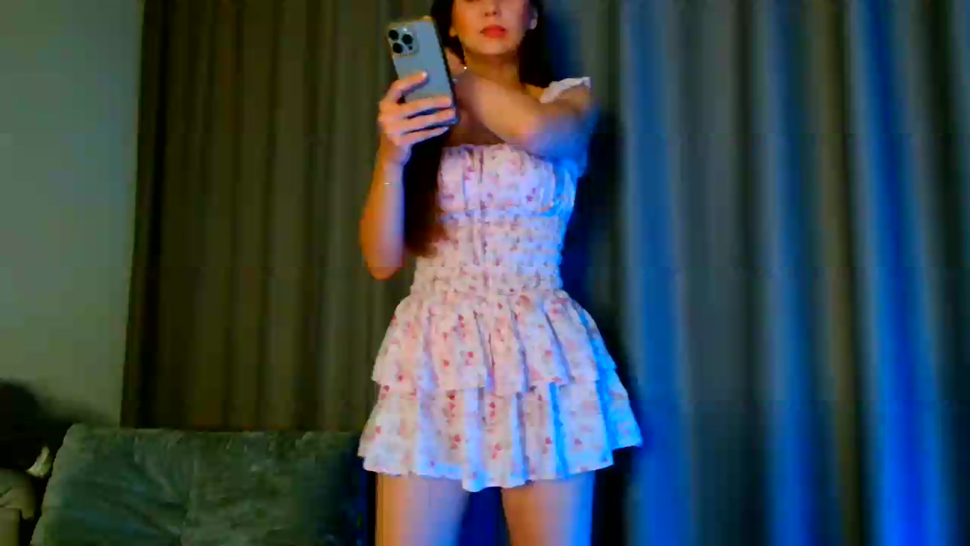 Gallery image thumbnail from Ana_Rose's myfreecams stream on, 06/12/2026, 22:39 image 4 of 20
