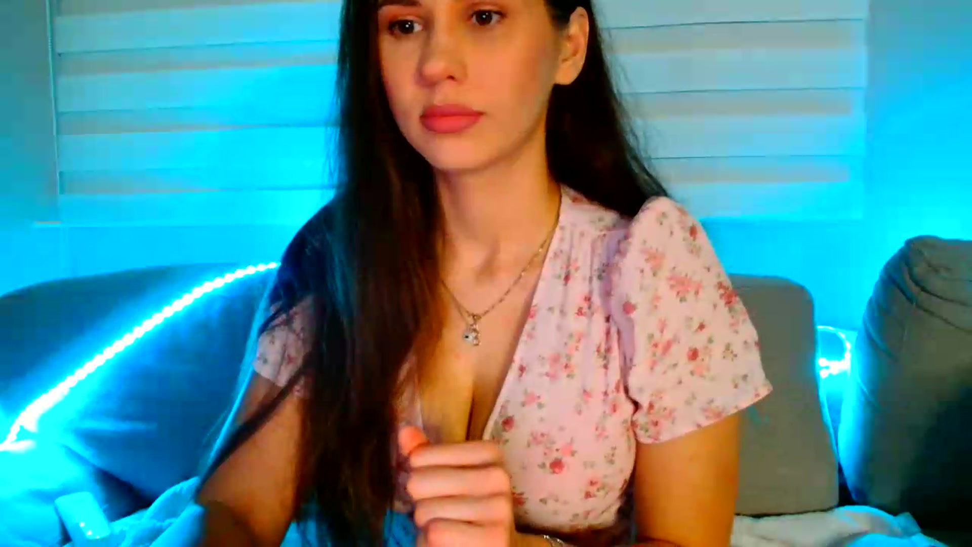 Gallery image thumbnail from Ana_Rose's myfreecams stream on, 06/21/2026, 22:40 image 2 of 20