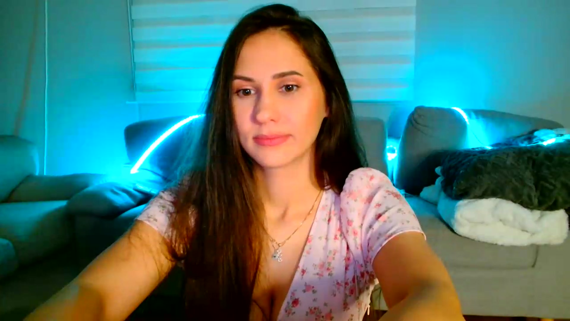 Gallery image thumbnail from Ana_Rose's myfreecams stream on, 06/21/2026, 22:40 image 19 of 20