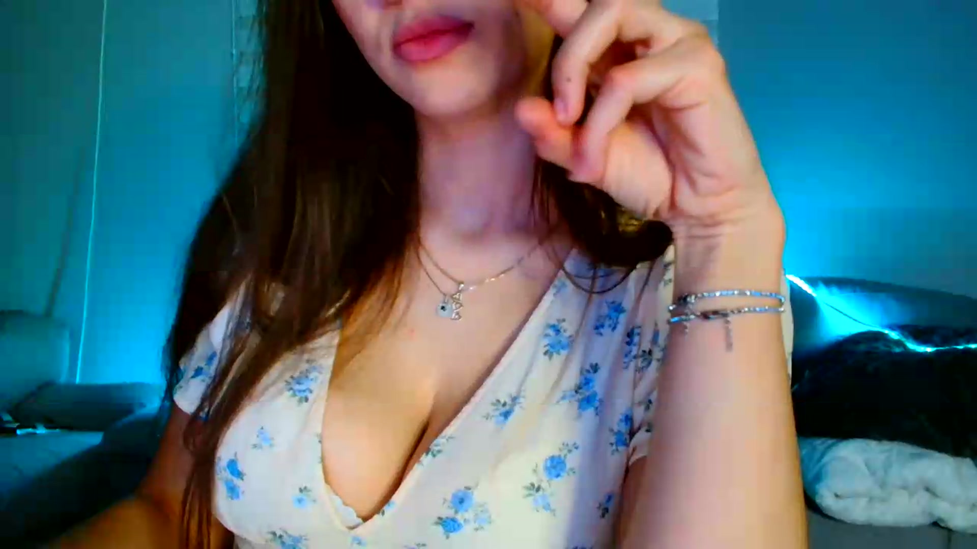Gallery image thumbnail from Ana_Rose's myfreecams stream on, 06/26/2026, 24:06 image 12 of 20
