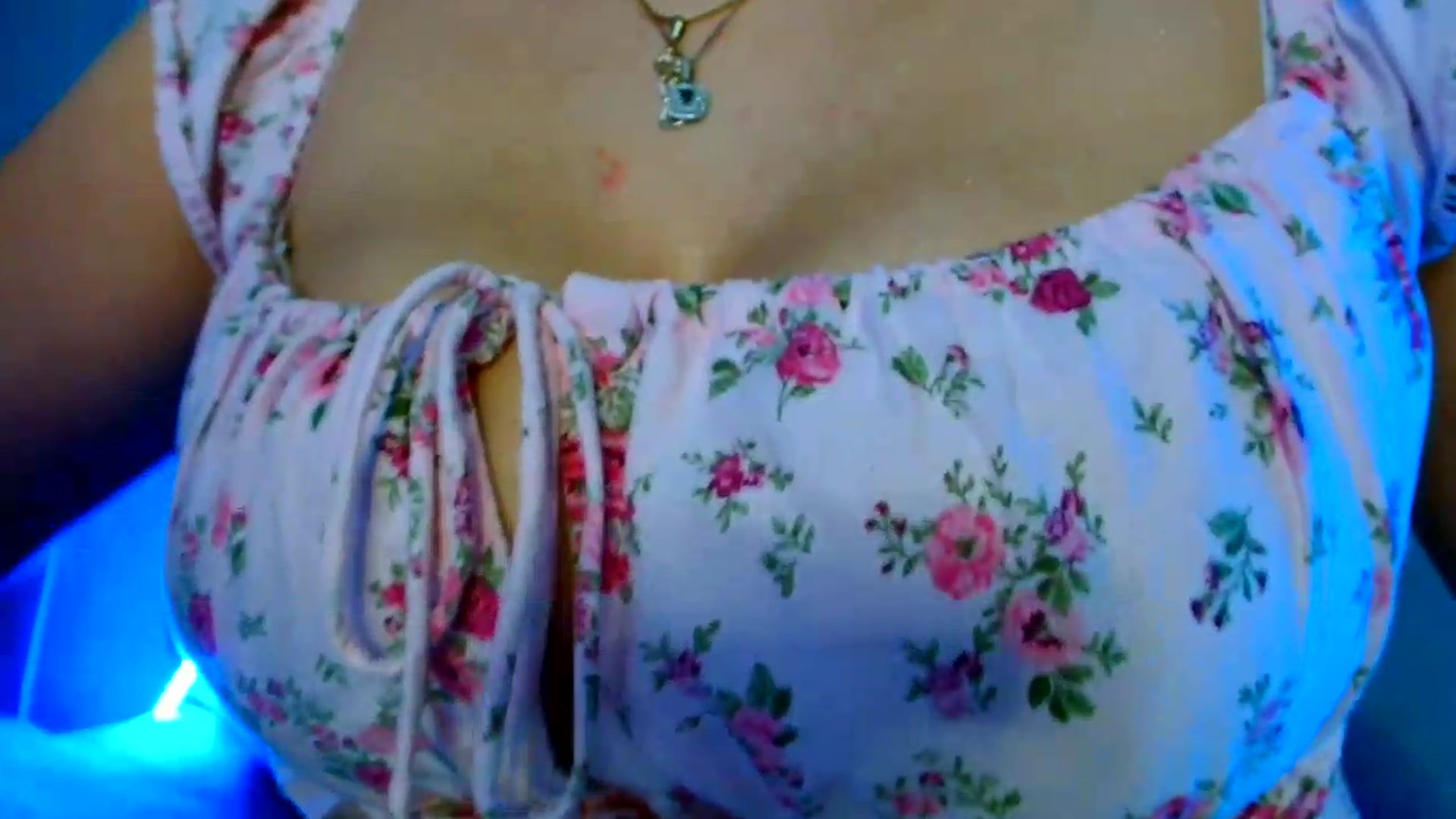 Gallery image thumbnail from Ana_Rose's myfreecams stream on, 06/27/2026, 24:05 image 9 of 20