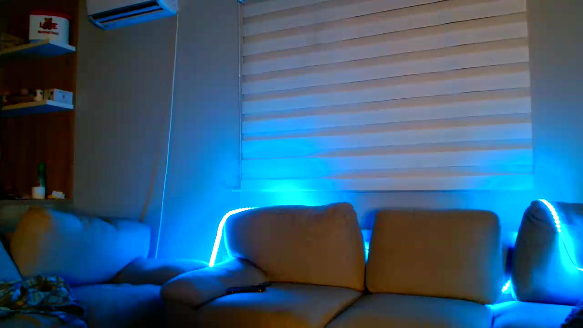Gallery image thumbnail from Ana_Rose's myfreecams stream on, 06/27/2026, 24:35 image 20 of 20