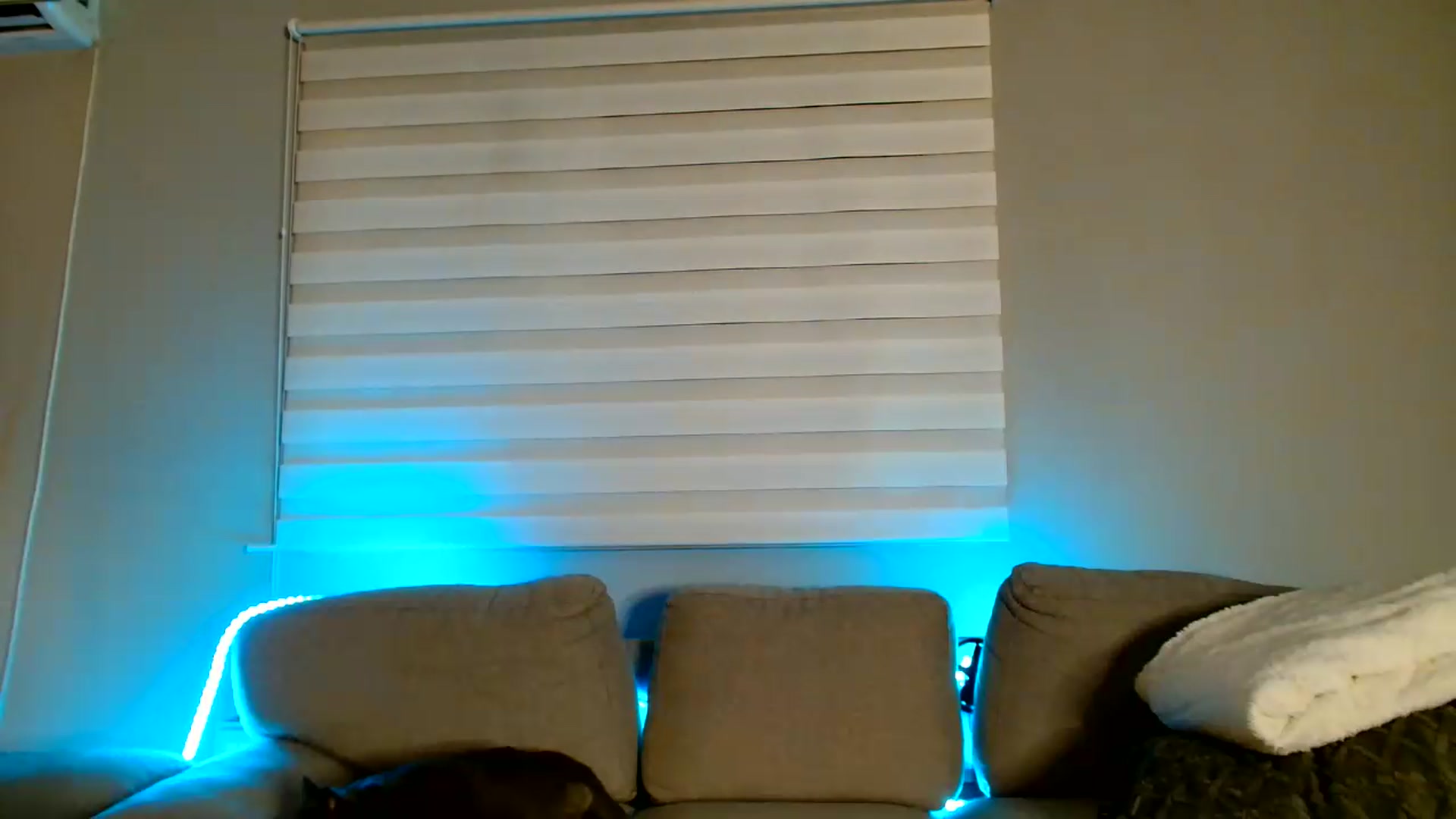 Gallery image thumbnail from Ana_Rose's myfreecams stream on, 06/28/2026, 20:43 image 7 of 20