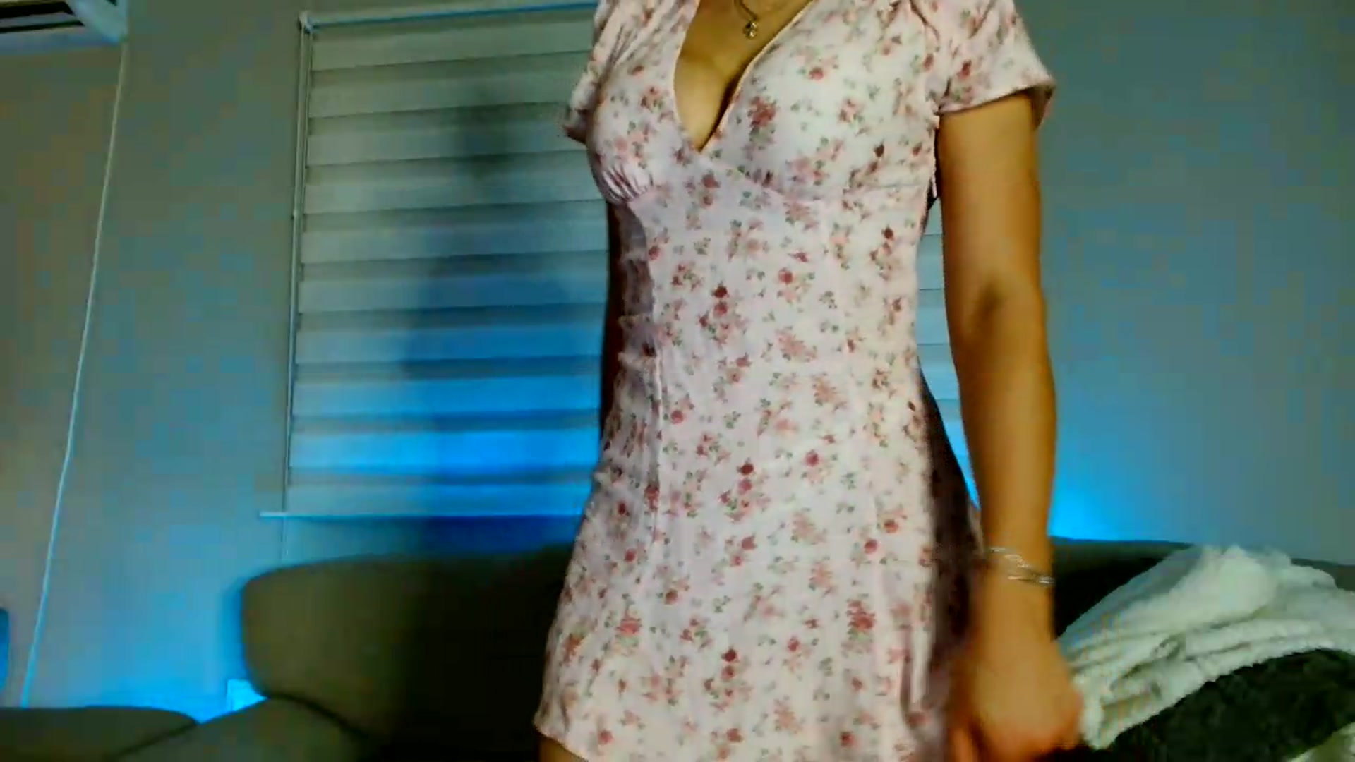 Gallery image thumbnail from Ana_Rose's myfreecams stream on, 06/28/2026, 22:41 image 4 of 20