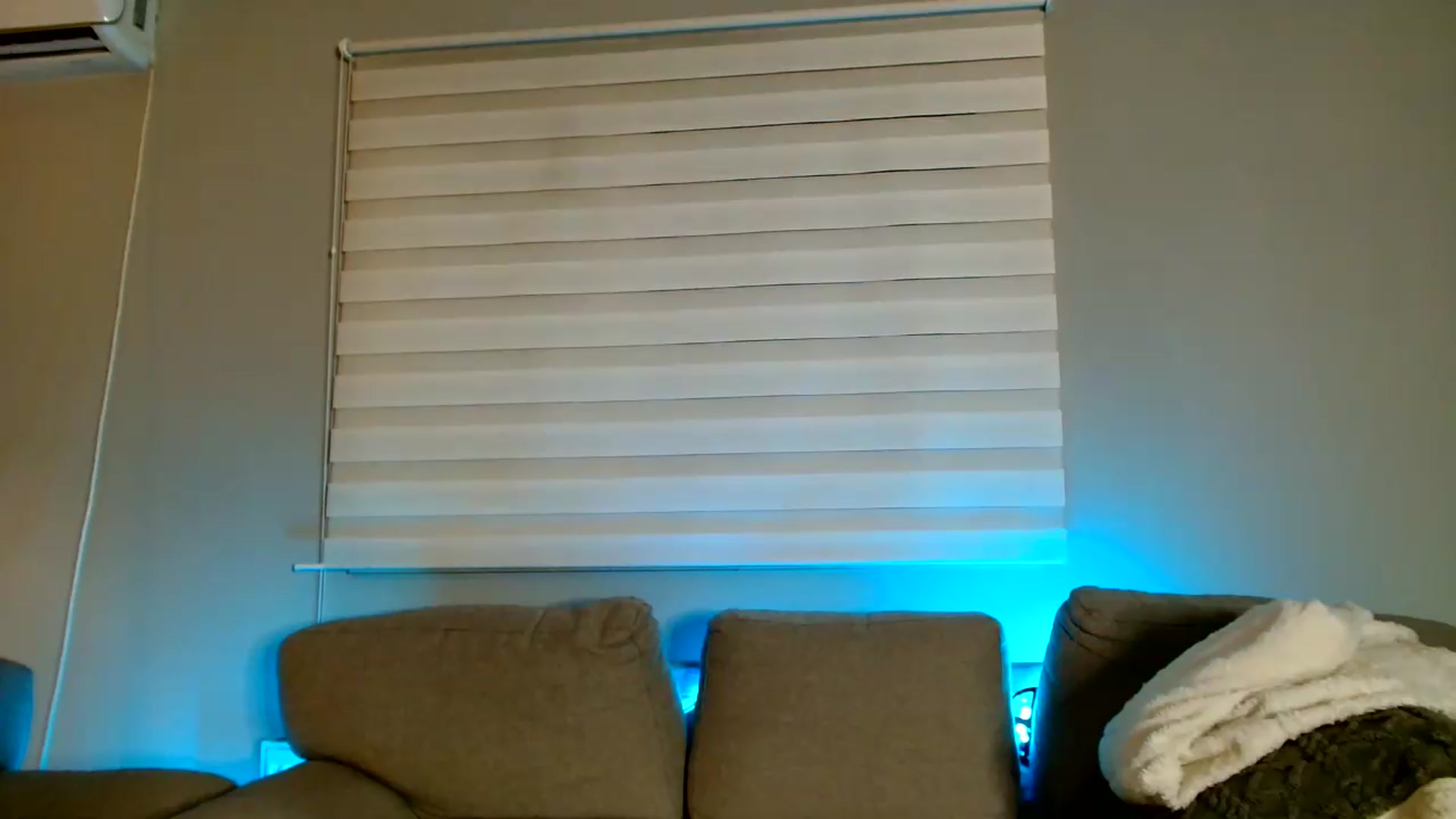 Gallery image thumbnail from Ana_Rose's myfreecams stream on, 06/28/2026, 22:41 image 19 of 20