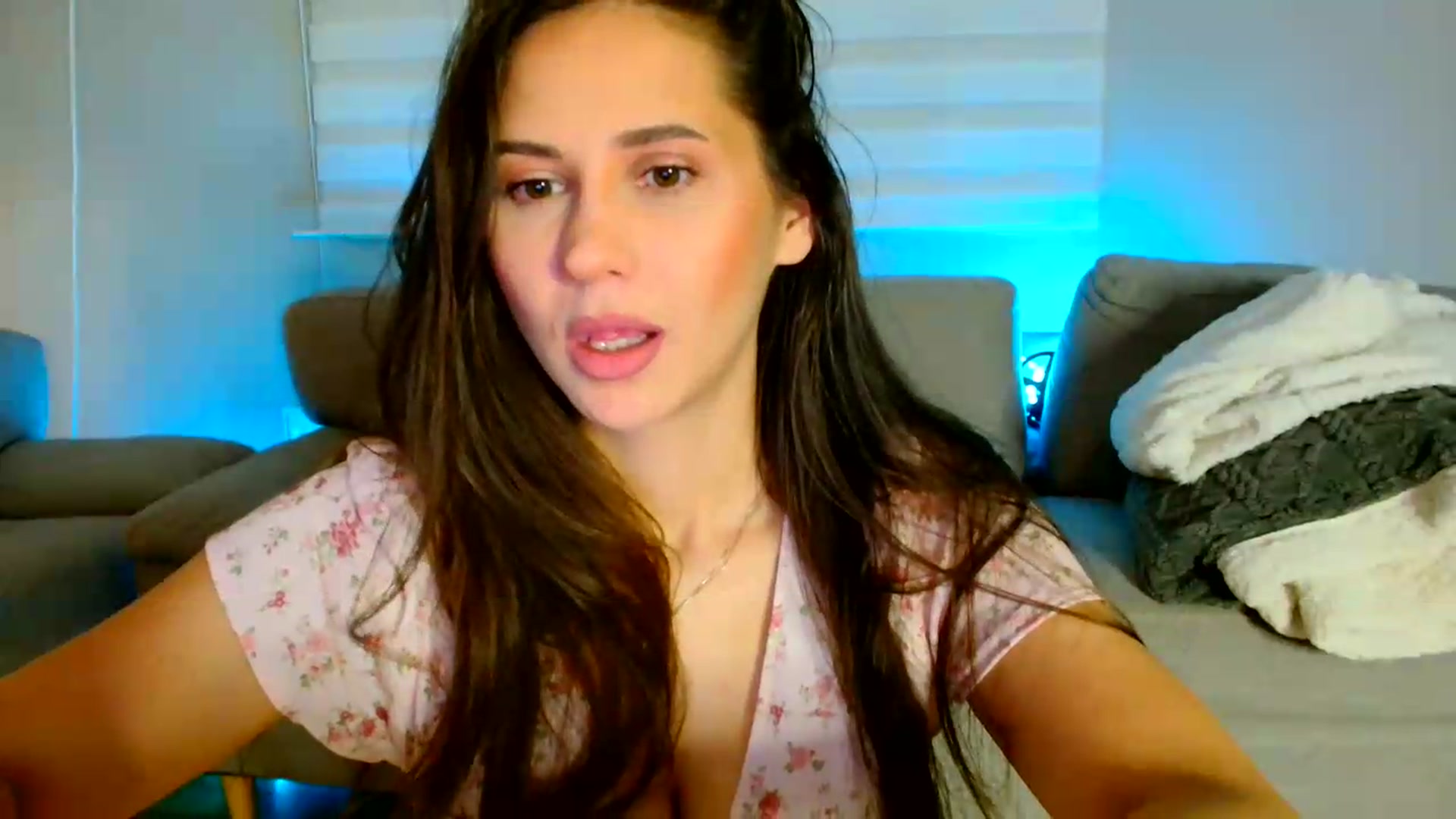 Gallery image thumbnail from Ana_Rose's myfreecams stream on, 06/28/2026, 22:41 image 6 of 20