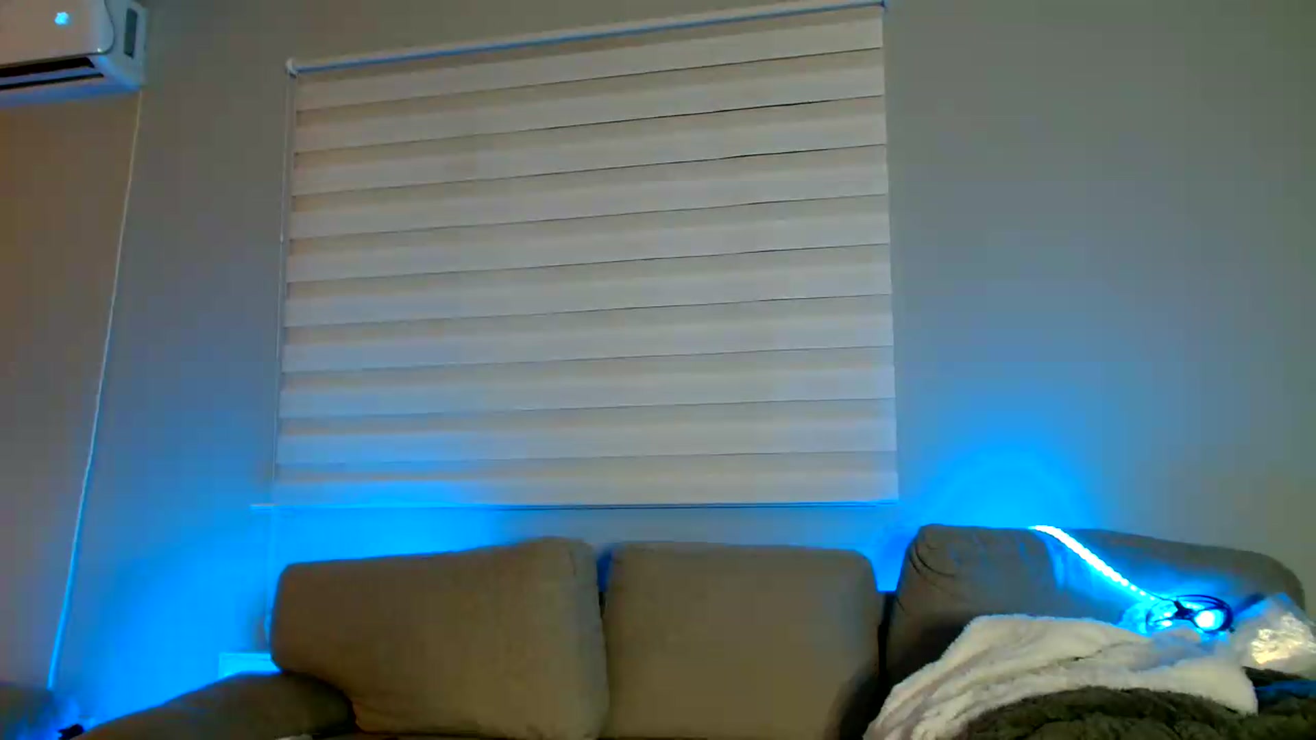 Gallery image thumbnail from Ana_Rose's myfreecams stream on, 07/07/2026, 22:32 image 9 of 20