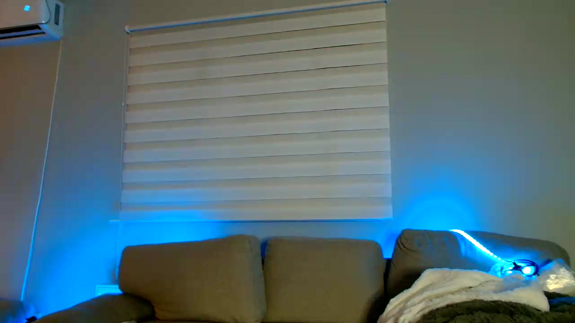 Gallery image thumbnail from Ana_Rose's myfreecams stream on, 07/07/2026, 22:32 image 10 of 20