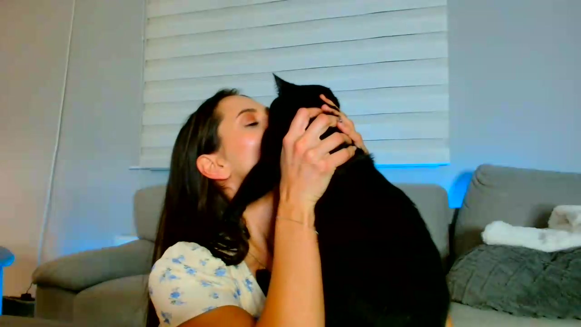 Gallery image thumbnail from Ana_Rose's myfreecams stream on, 08/02/2026, 22:44 image 16 of 20