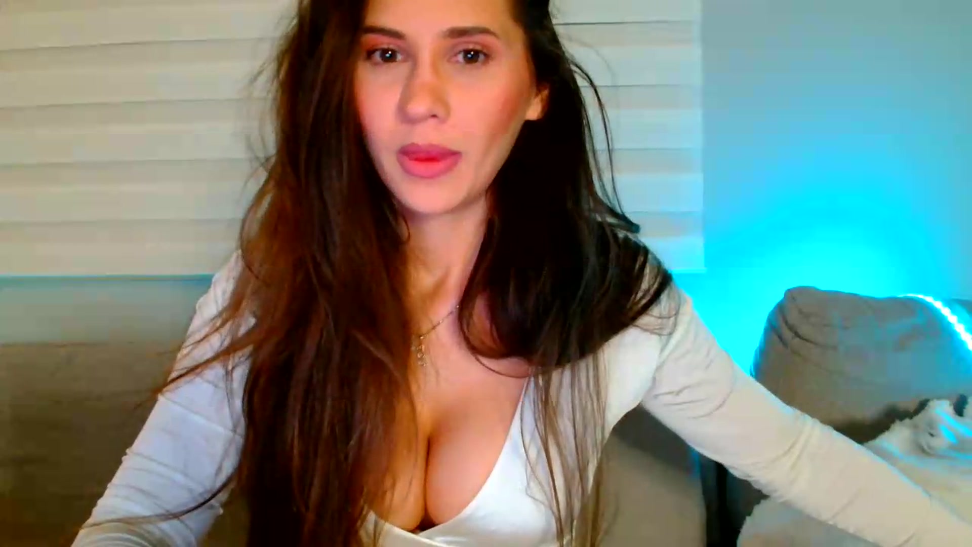 Gallery image thumbnail from Ana_Rose's myfreecams stream on, 08/09/2026, 20:32 image 5 of 20