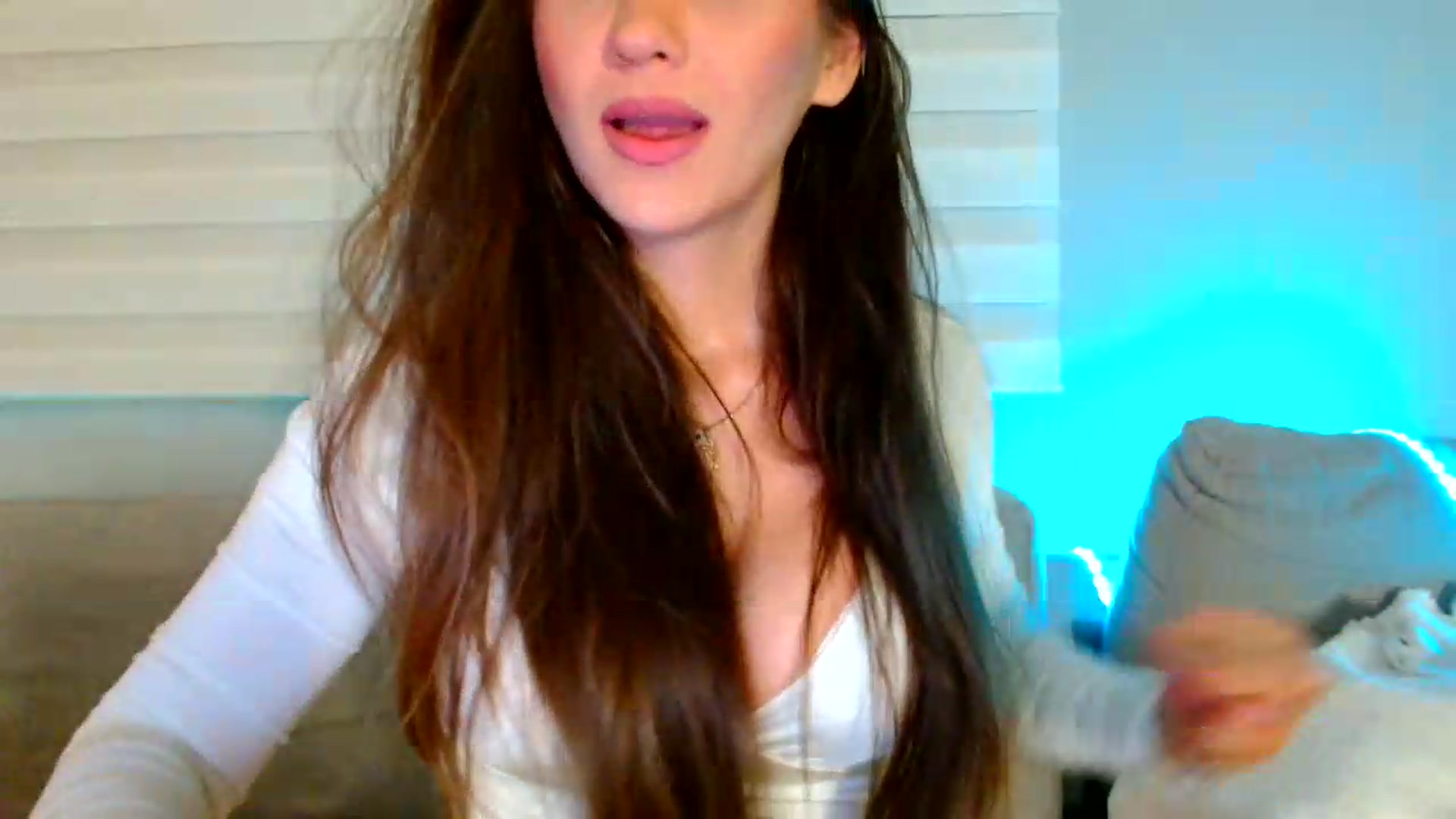 Gallery image thumbnail from Ana_Rose's myfreecams stream on, 08/09/2026, 20:32 image 13 of 20