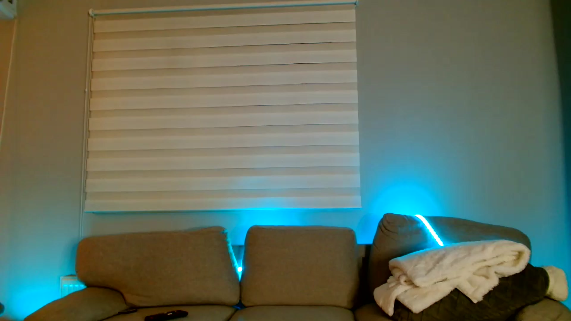 Gallery image thumbnail from Ana_Rose's myfreecams stream on, 08/09/2026, 22:08 image 9 of 20