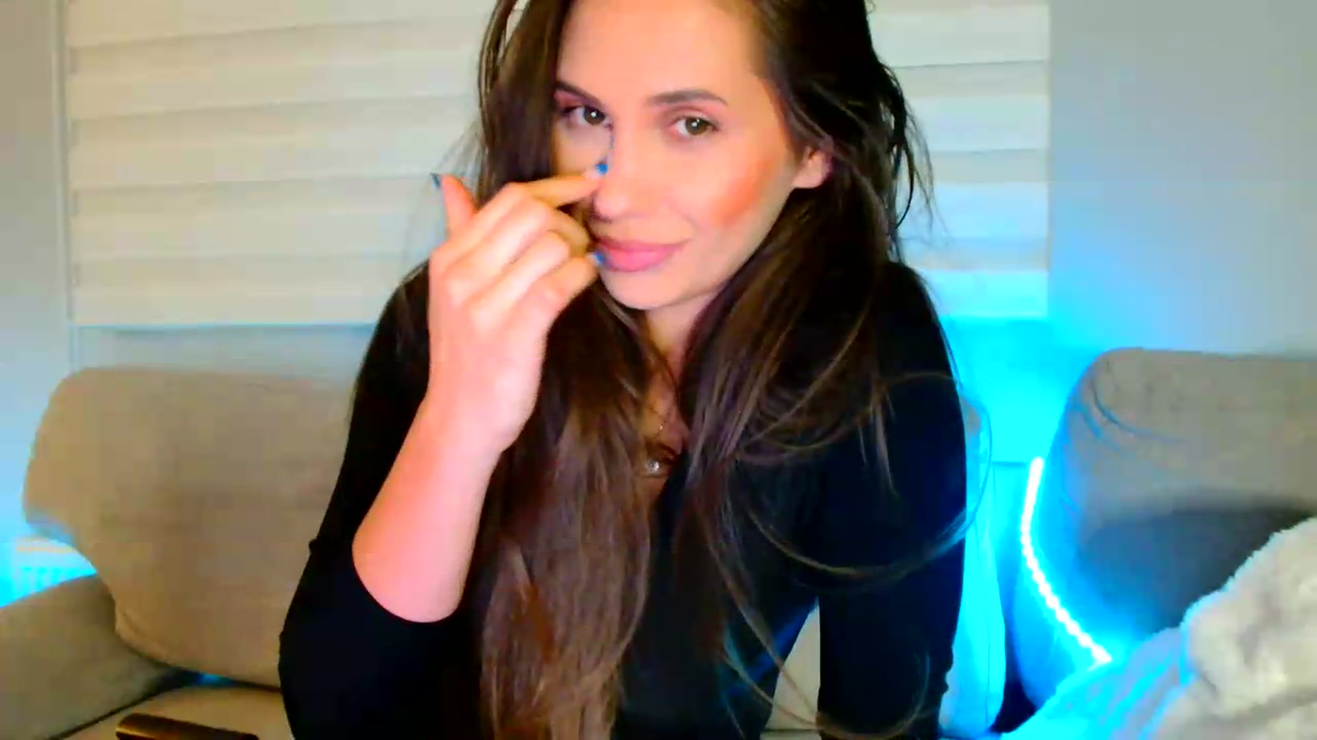 Gallery image thumbnail from Ana_Rose's myfreecams stream on, 08/16/2026, 21:06 image 15 of 20