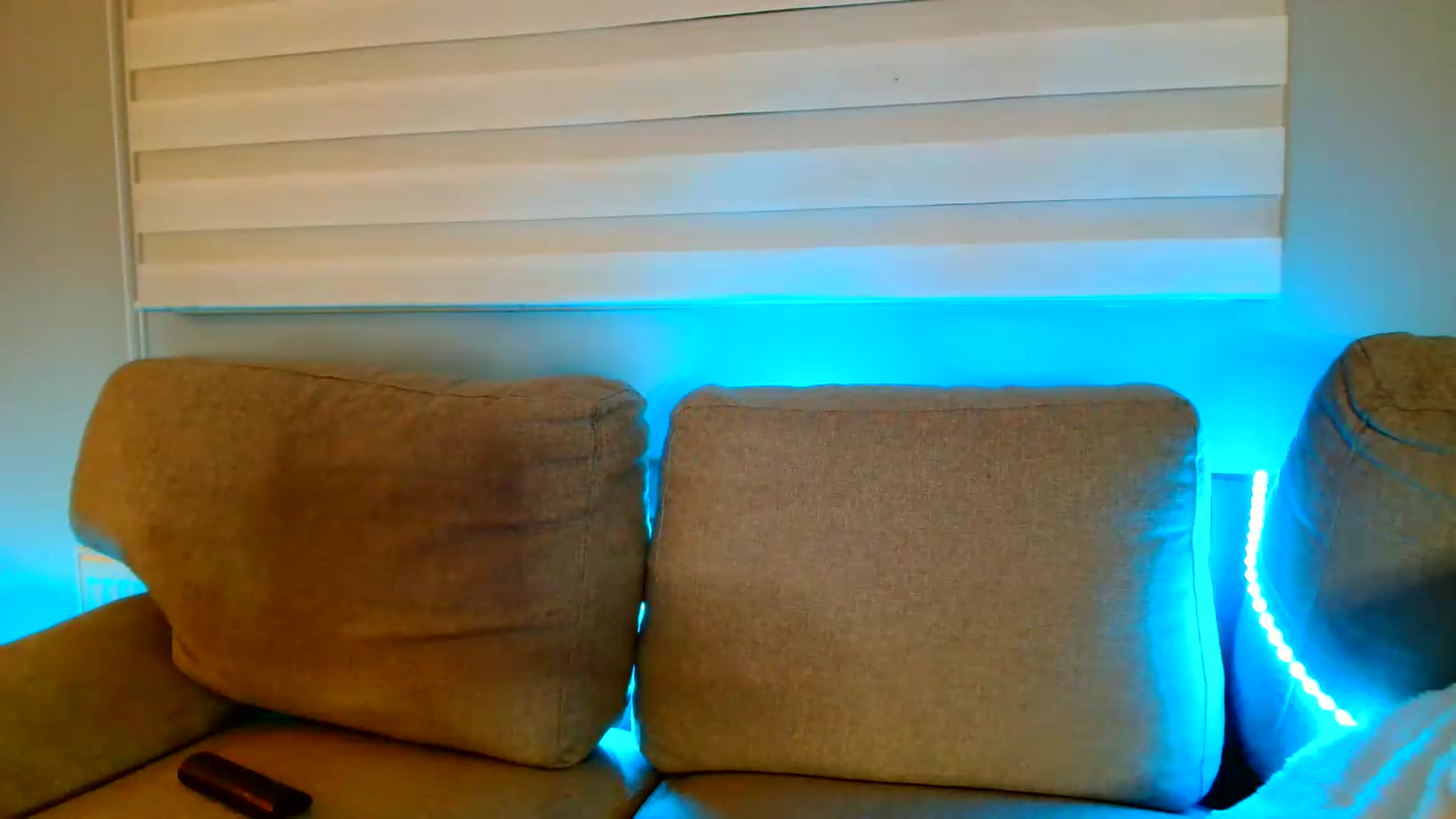 Gallery image thumbnail from Ana_Rose's myfreecams stream on, 08/16/2026, 21:44 image 10 of 20