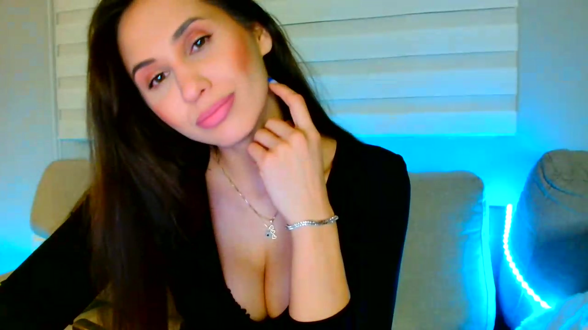 Gallery image thumbnail from Ana_Rose's myfreecams stream on, 08/16/2026, 21:44 image 6 of 20