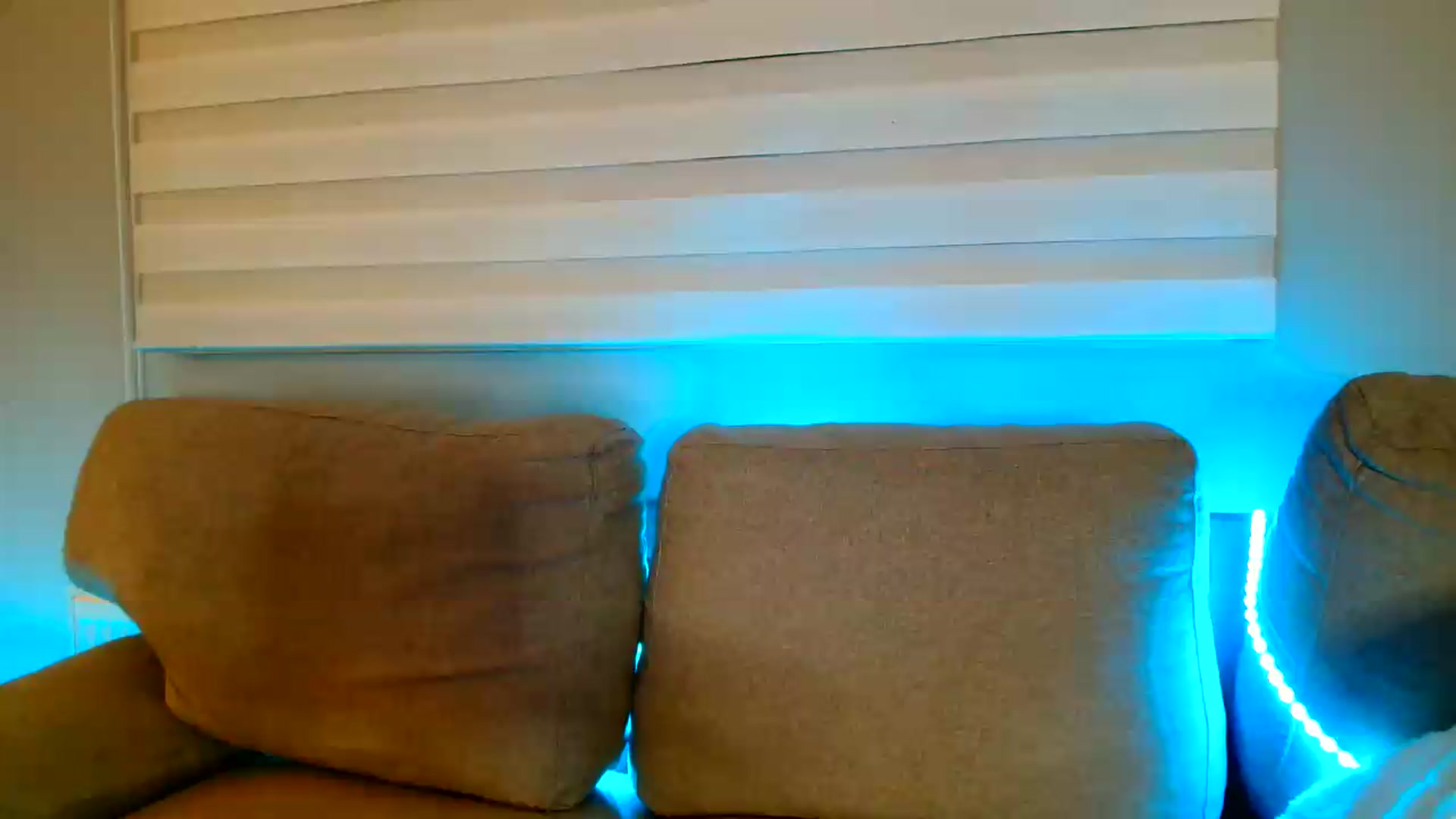 Gallery image thumbnail from Ana_Rose's myfreecams stream on, 08/16/2026, 21:44 image 12 of 20