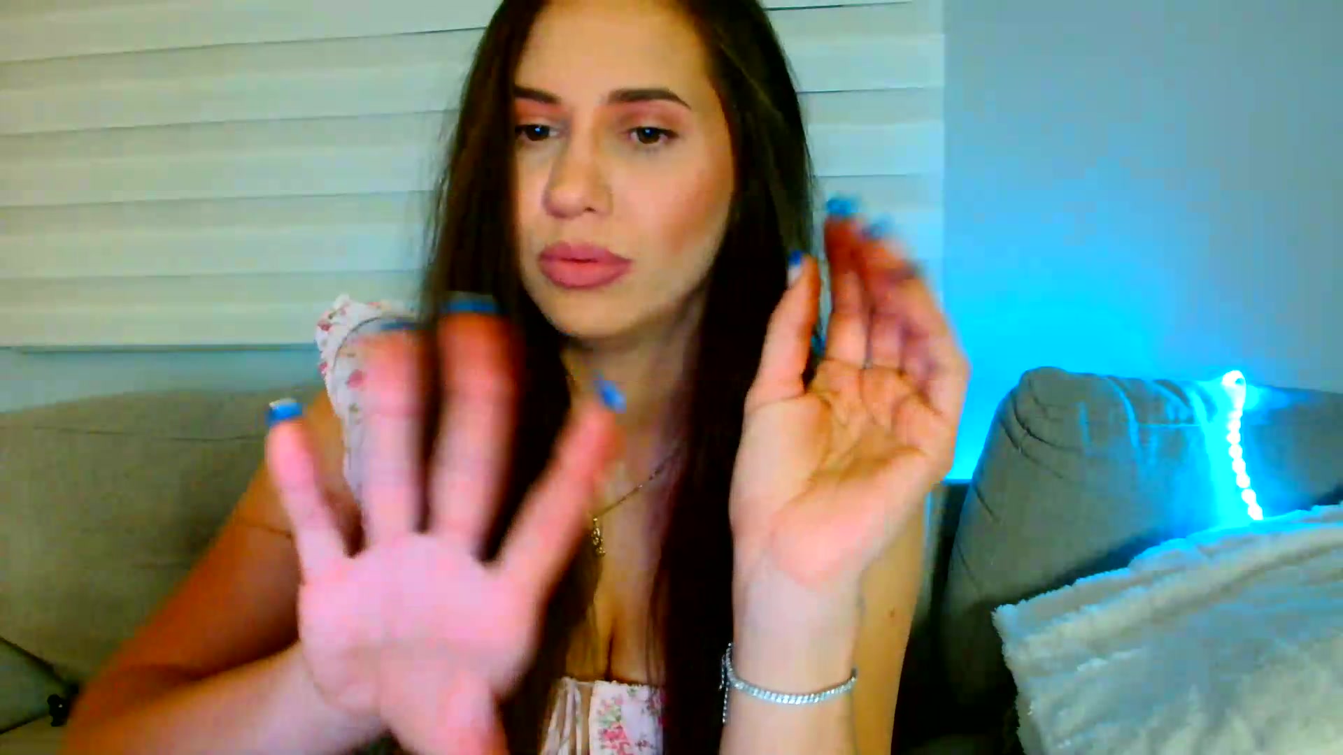 Gallery image thumbnail from Ana_Rose's myfreecams stream on, 08/28/2026, 21:39 image 12 of 20