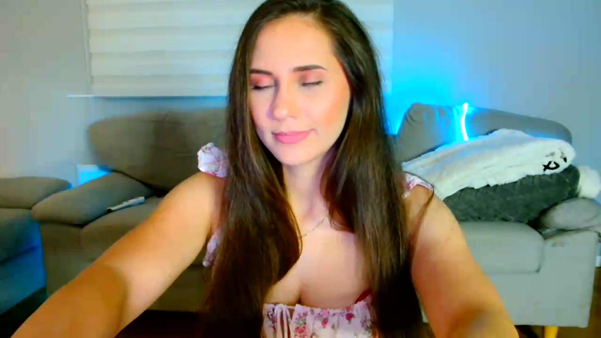 Gallery image thumbnail from Ana_Rose's myfreecams stream on, 08/28/2026, 21:39 image 6 of 20