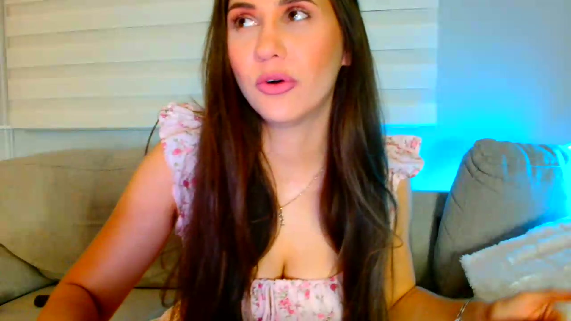 Gallery image thumbnail from Ana_Rose's myfreecams stream on, 08/28/2026, 22:11 image 5 of 20