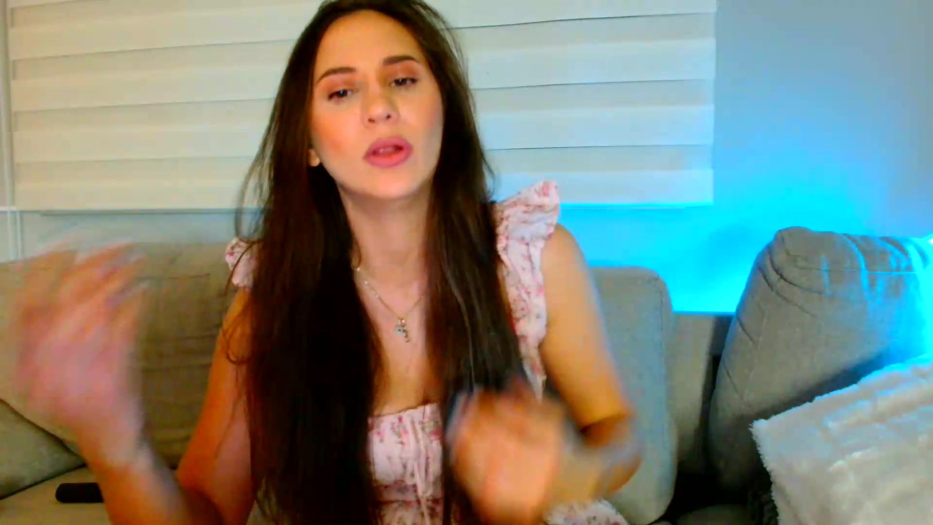 Gallery image thumbnail from Ana_Rose's myfreecams stream on, 08/28/2026, 22:11 image 7 of 20