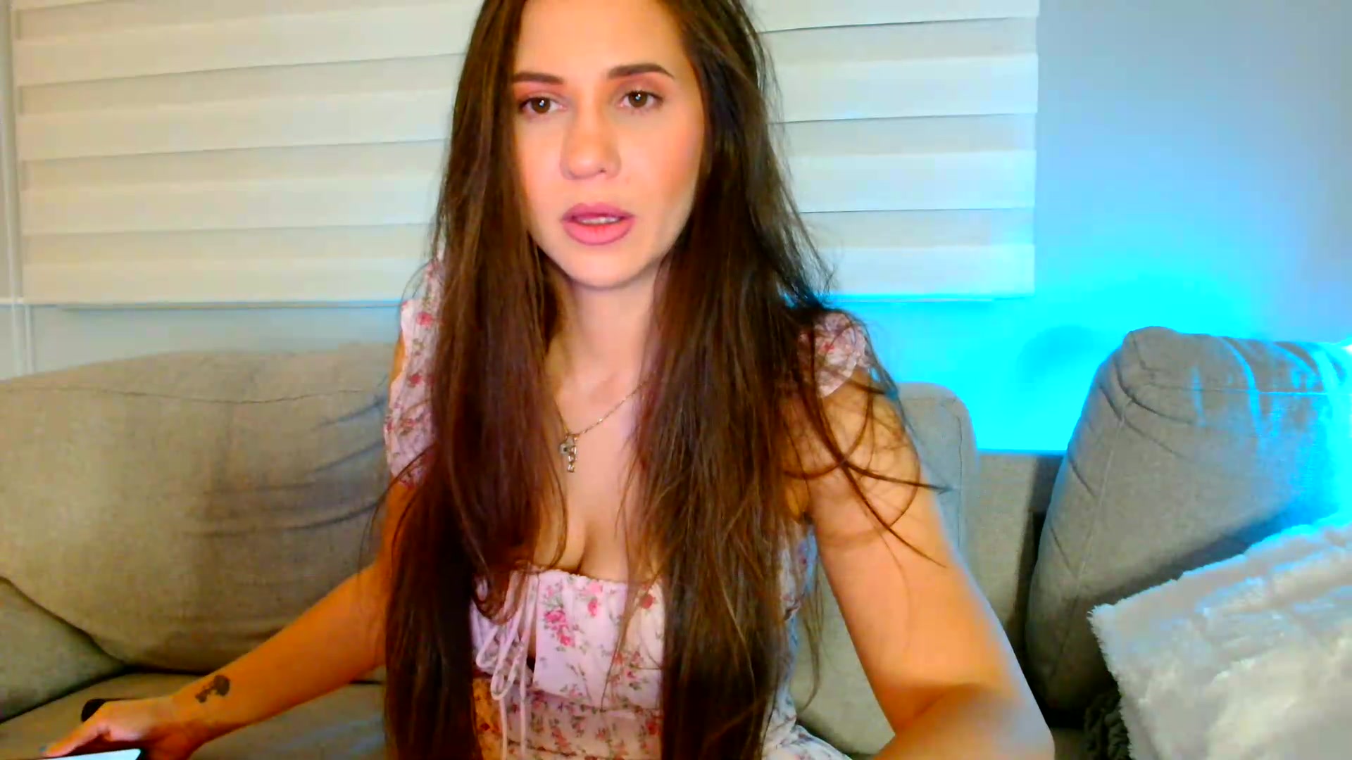 Gallery image thumbnail from Ana_Rose's myfreecams stream on, 08/28/2026, 22:11 image 12 of 20