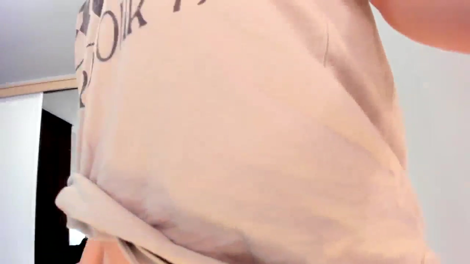 Gallery image thumbnail from Ana__xo's myfreecams stream on, 02/17/2024, 20:10 image 15 of 20
