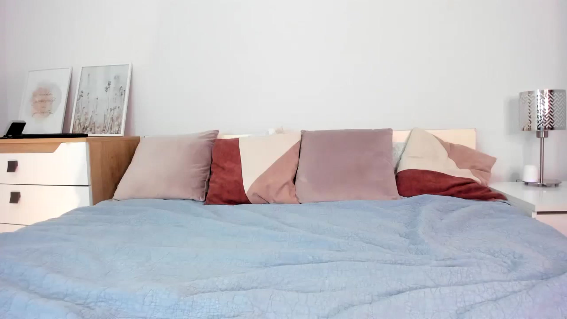 Gallery image thumbnail from Ana__xo's myfreecams stream on, 02/18/2024, 17:20 image 15 of 20
