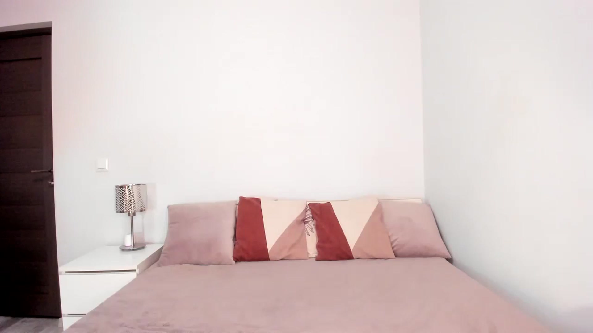 Gallery image thumbnail from Ana__xo's myfreecams stream on, 02/24/2024, 20:05 image 6 of 20