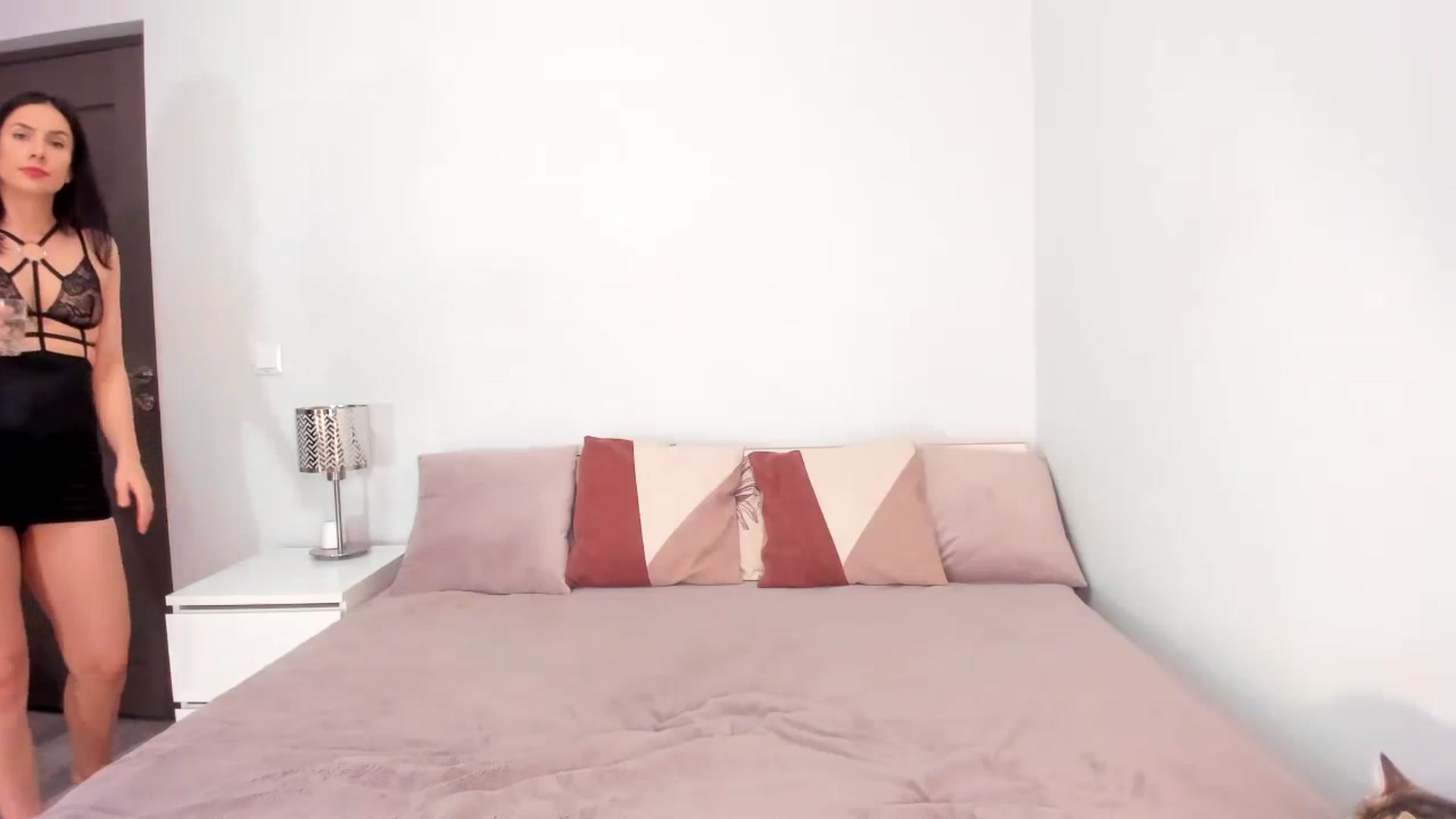 Gallery image thumbnail from Ana__xo's myfreecams stream on, 02/24/2024, 20:05 image 3 of 20