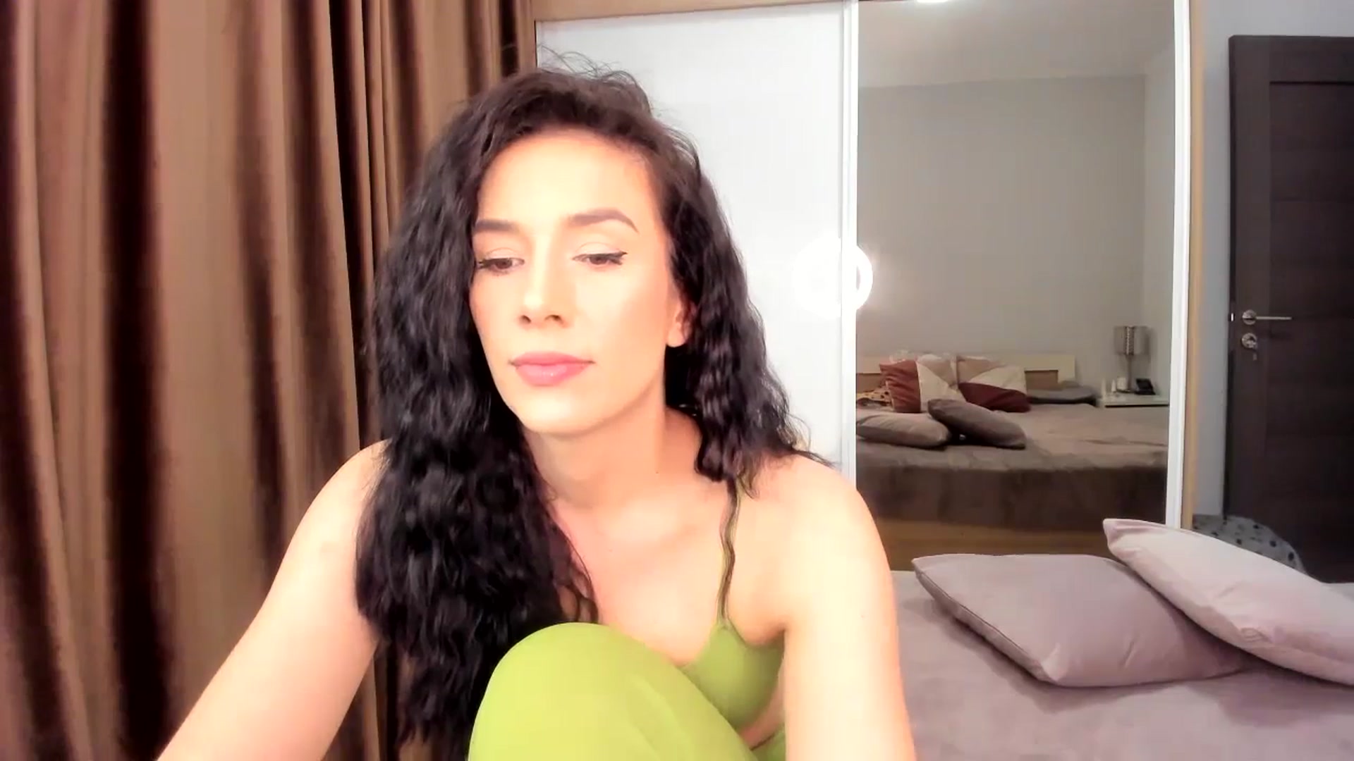 Gallery image thumbnail from Ana__xo's myfreecams stream on, 03/24/2024, 18:30 image 6 of 20