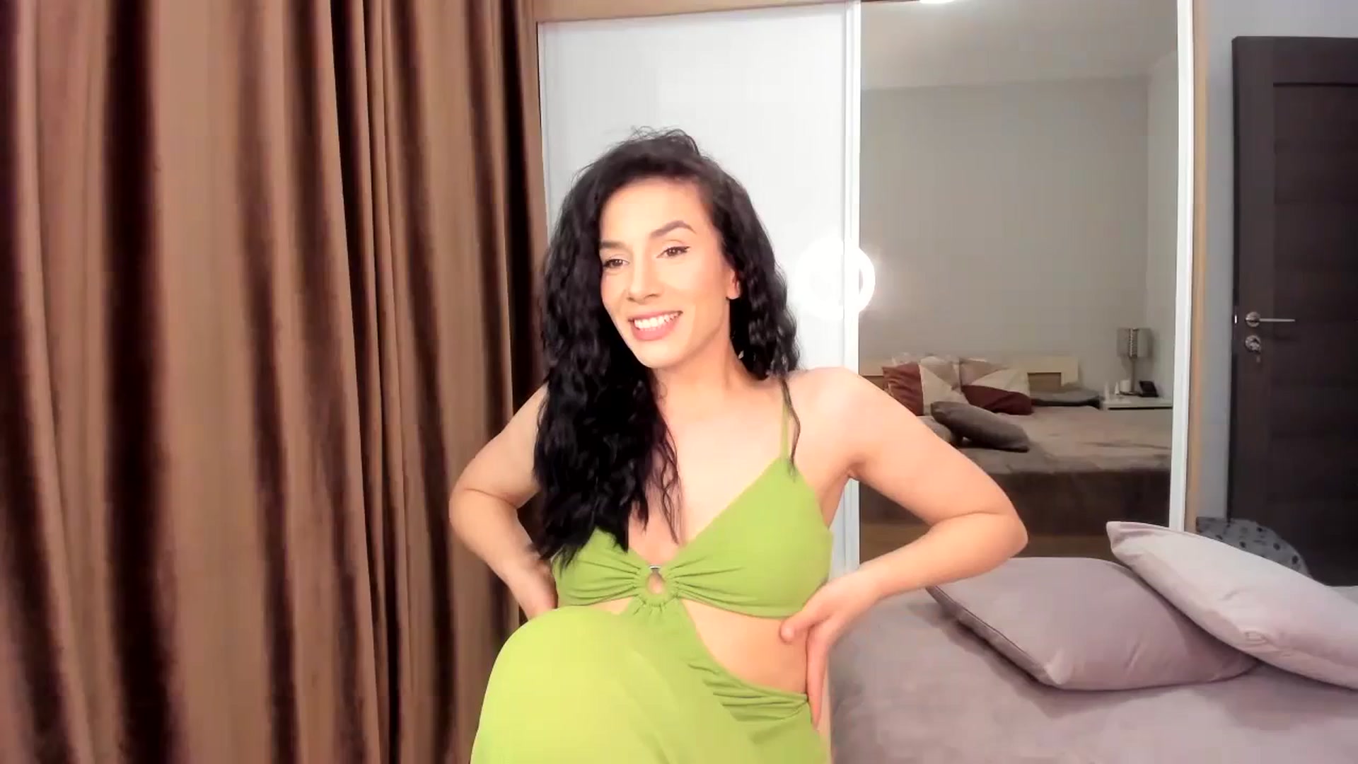 Gallery image thumbnail from Ana__xo's myfreecams stream on, 03/24/2024, 18:30 image 5 of 20