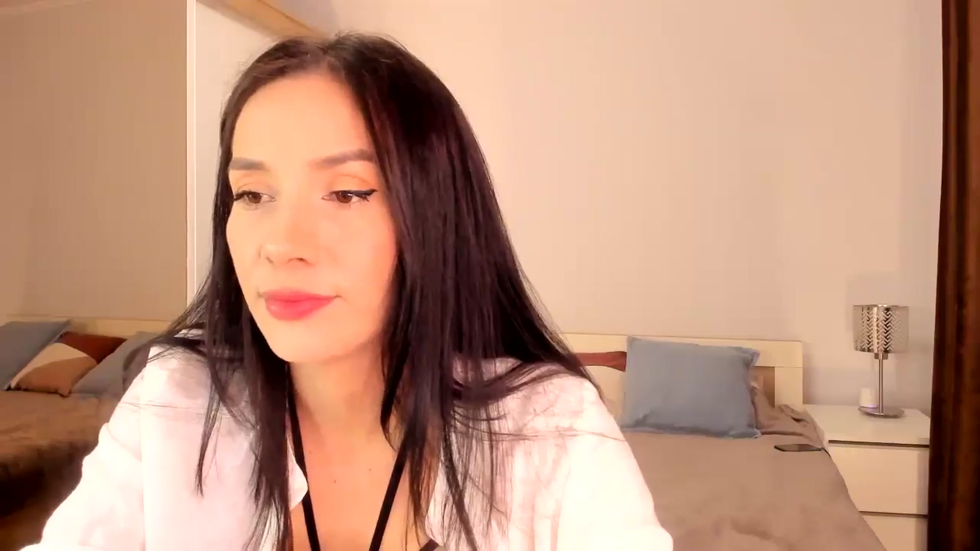 Gallery image thumbnail from Ana__xo's myfreecams stream on, 05/12/2024, 19:25 image 4 of 20