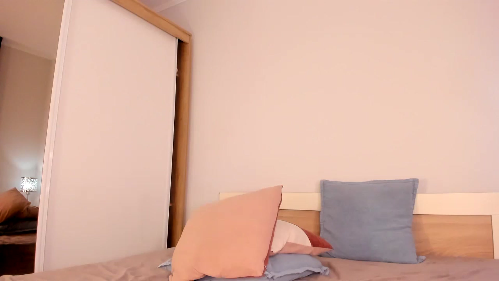 Gallery image thumbnail from Ana__xo's myfreecams stream on, 05/18/2024, 21:07 image 3 of 20