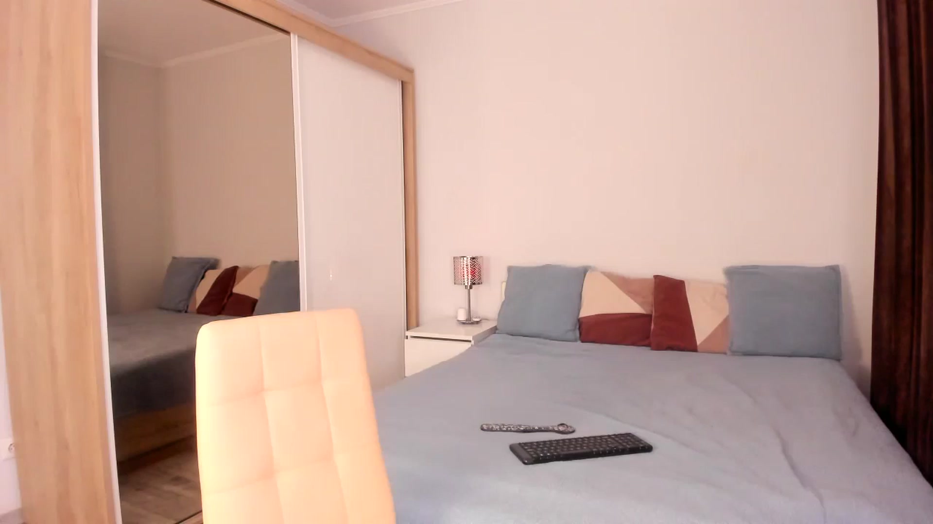 Gallery image thumbnail from Ana__xo's myfreecams stream on, 07/09/2024, 19:38 image 9 of 20