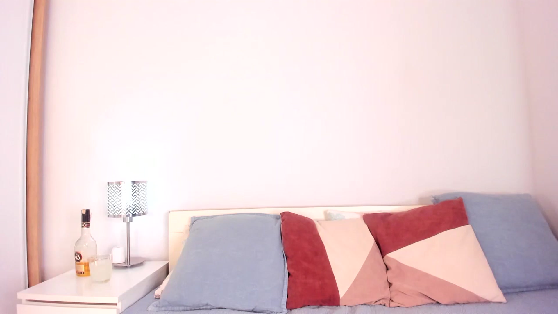 Gallery image thumbnail from Ana__xo's myfreecams stream on, 07/21/2024, 19:47 image 2 of 20