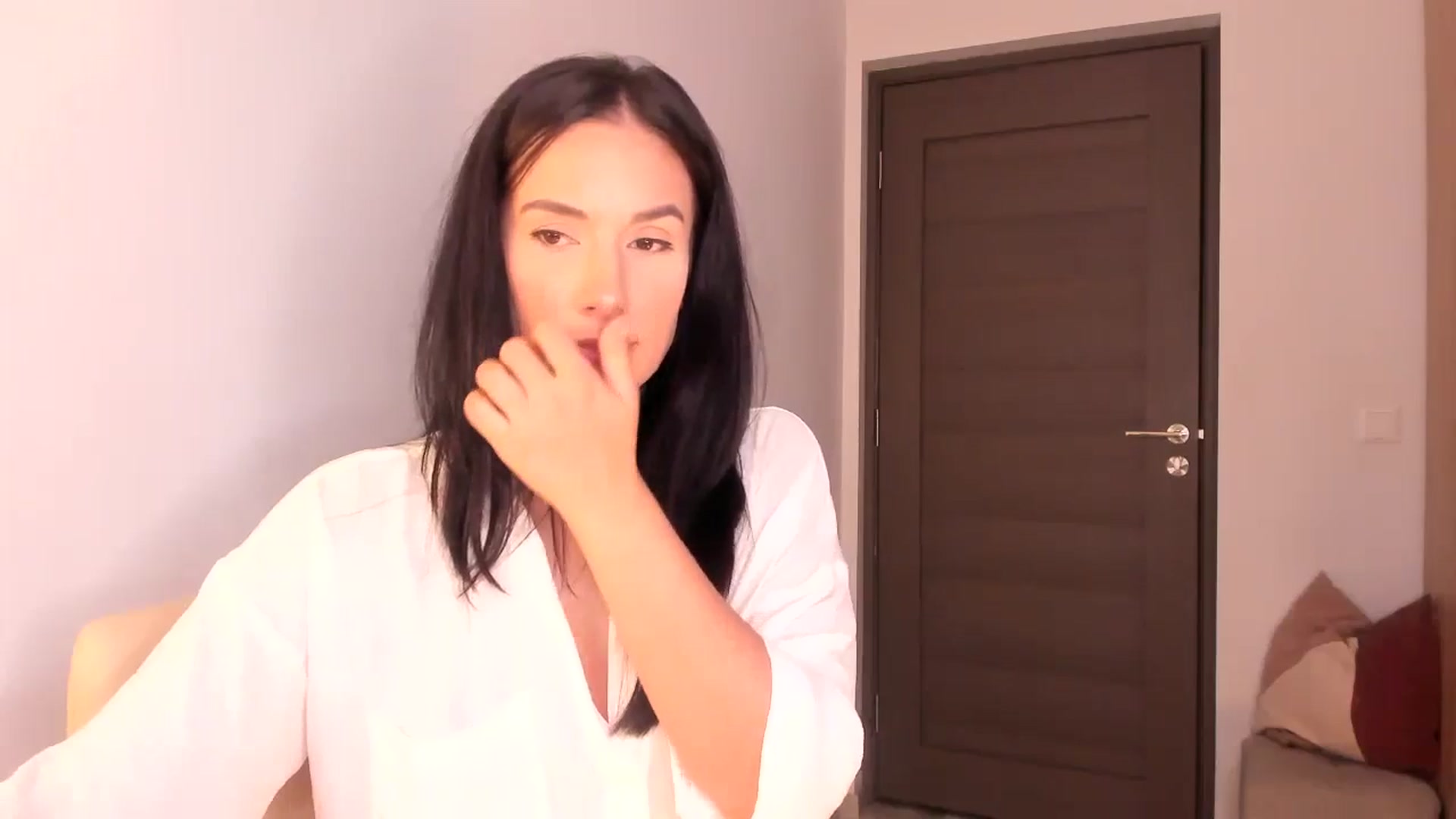 Gallery image thumbnail from Ana__xo's myfreecams stream on, 07/26/2024, 18:01 image 19 of 20