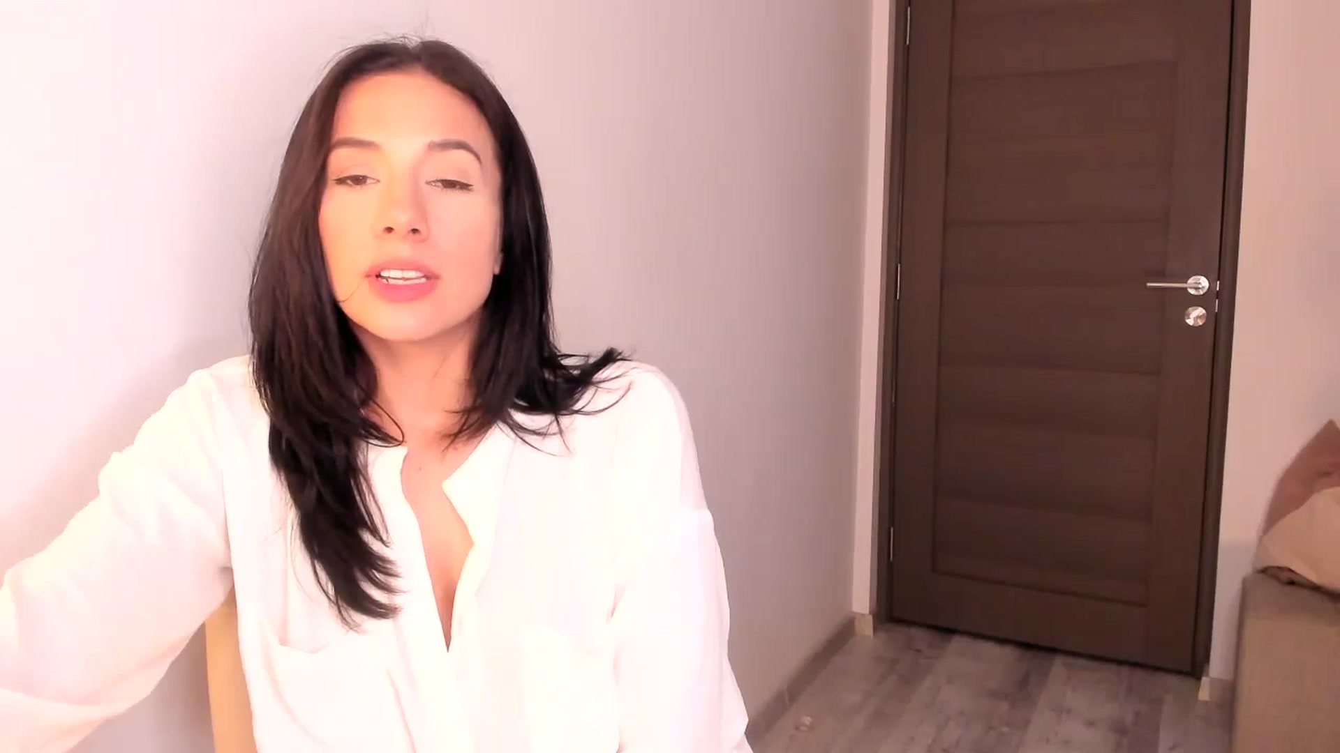 Gallery image thumbnail from Ana__xo's myfreecams stream on, 07/26/2024, 20:16 image 18 of 20