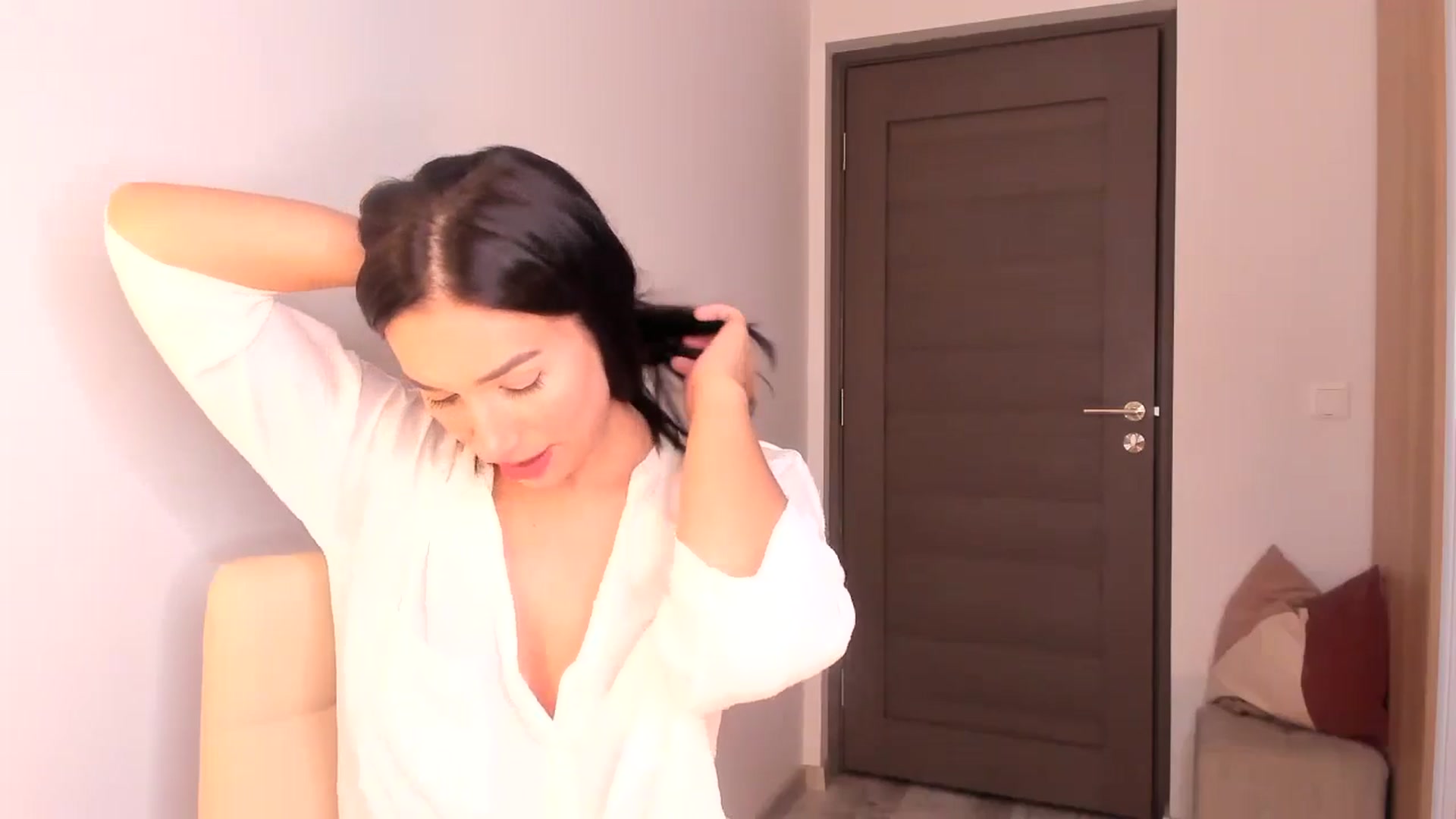 Gallery image thumbnail from Ana__xo's myfreecams stream on, 07/26/2024, 20:16 image 2 of 20