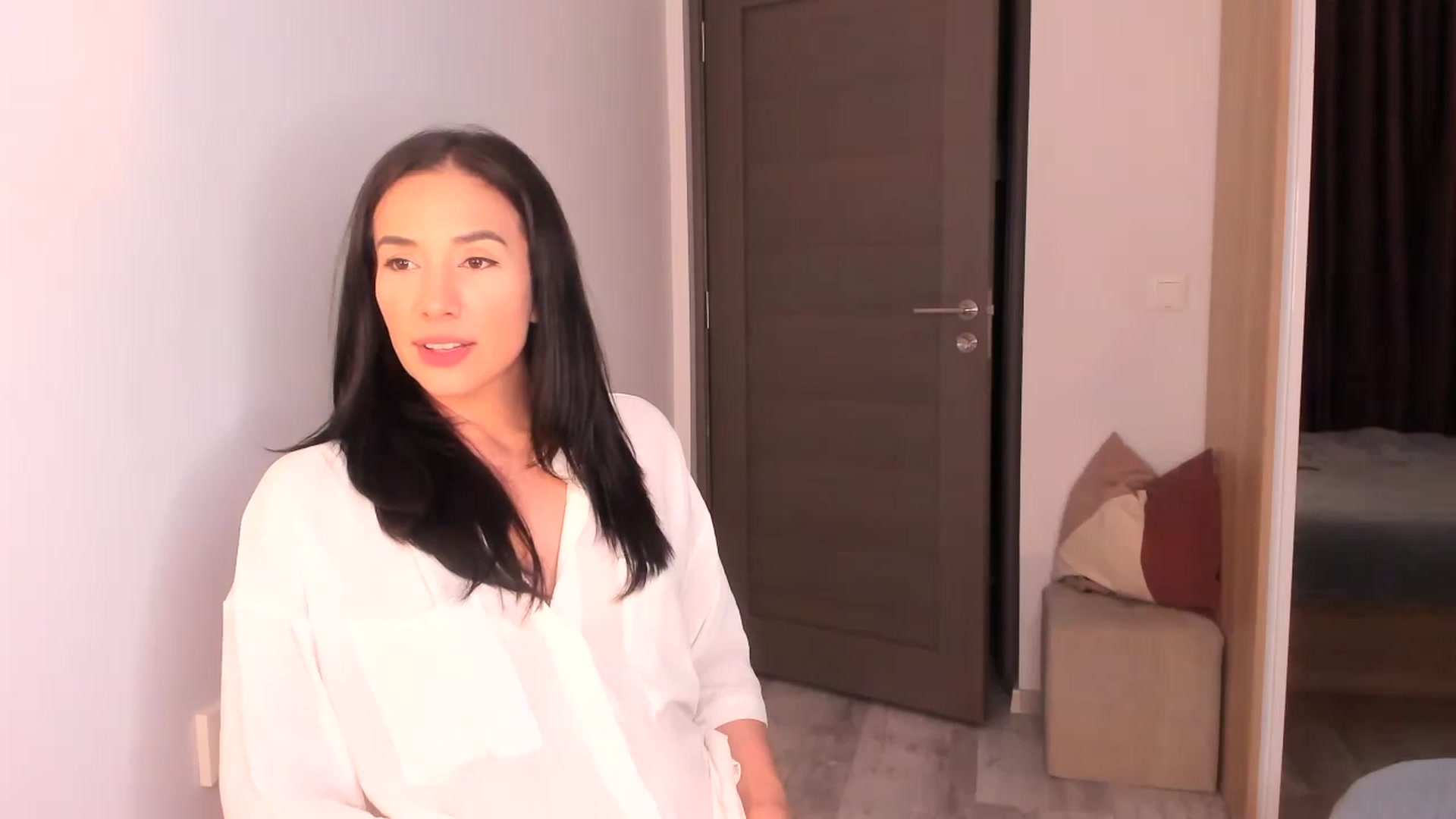 Gallery image thumbnail from Ana__xo's myfreecams stream on, 07/26/2024, 20:16 image 10 of 20