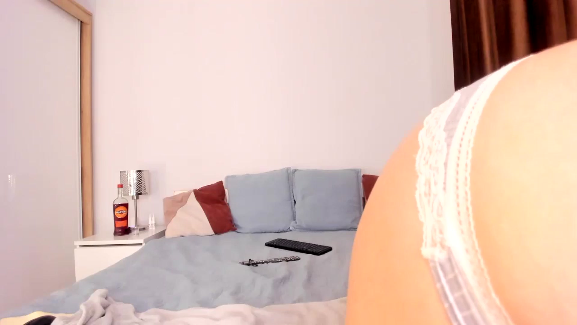 Gallery image thumbnail from Ana__xo's myfreecams stream on, 08/17/2024, 18:40 image 8 of 20