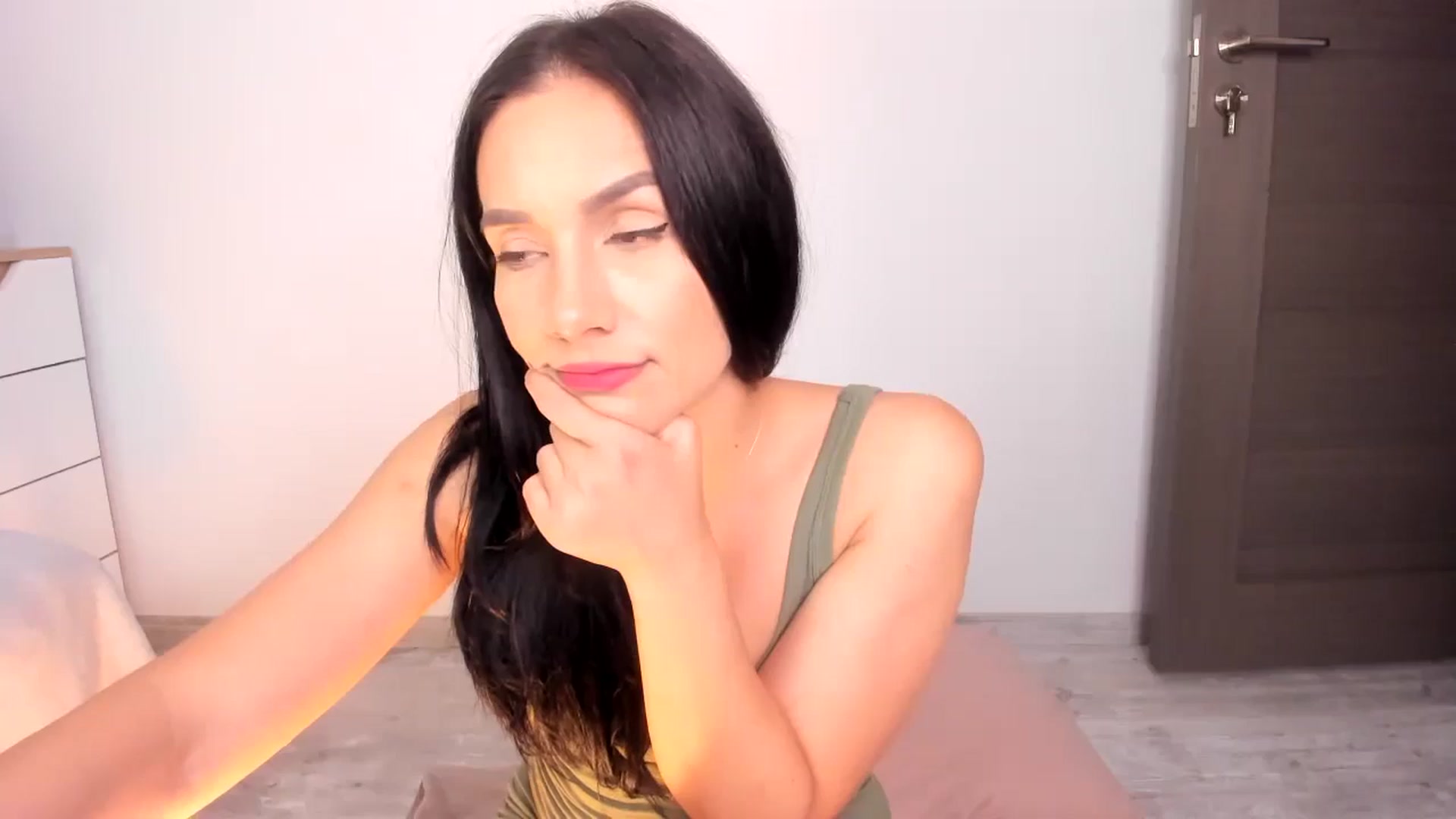 Gallery image thumbnail from Ana__xo's myfreecams stream on, 08/31/2024, 19:26 image 4 of 20