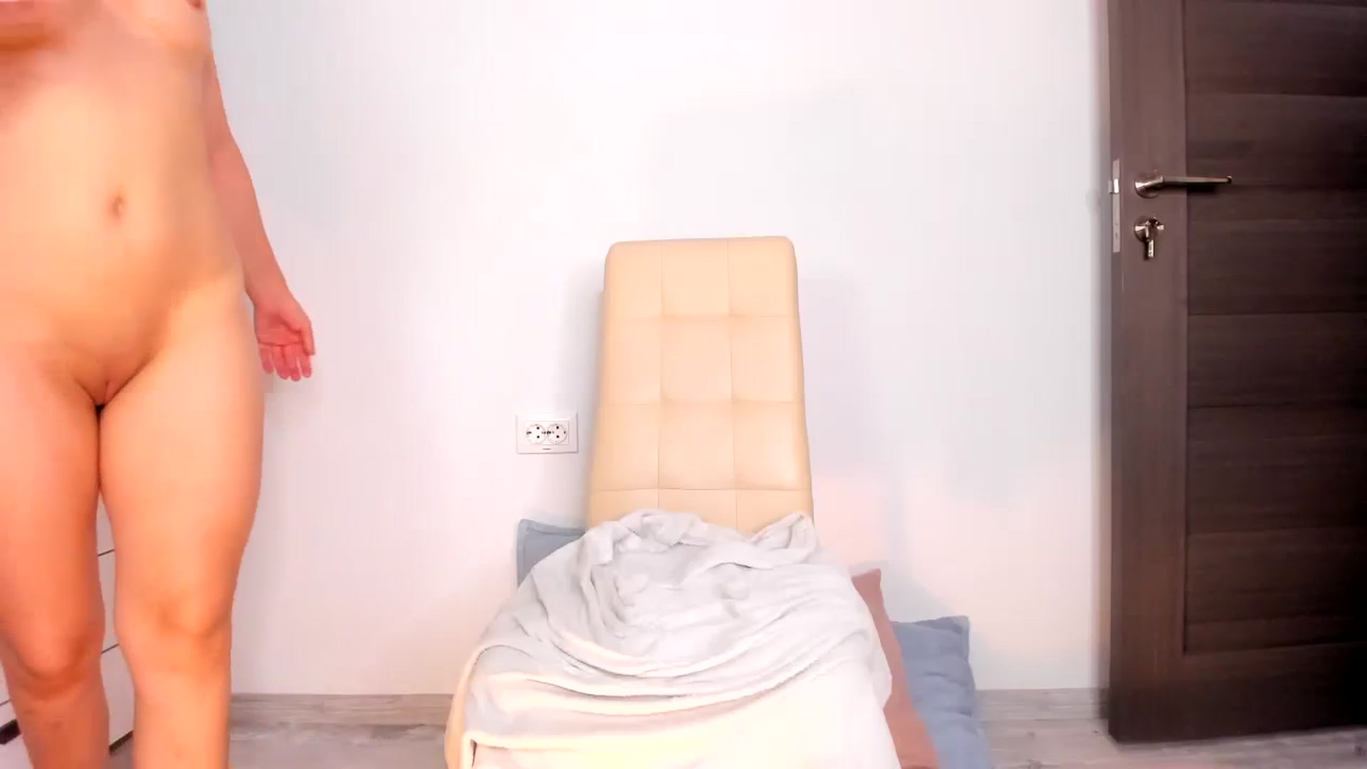 Gallery image thumbnail from Ana__xo's myfreecams stream on, 08/31/2024, 19:26 image 15 of 20