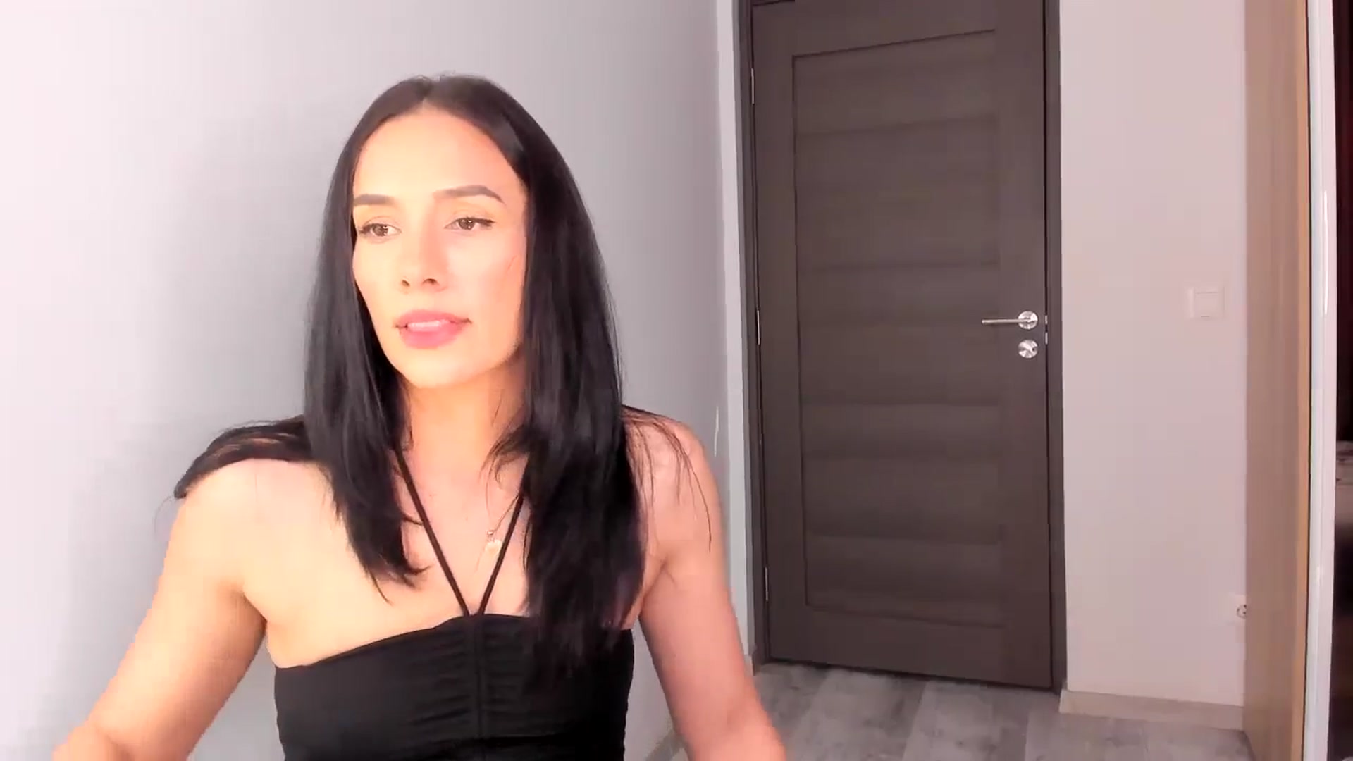 Gallery image thumbnail from Ana__xo's myfreecams stream on, 09/08/2024, 16:12 image 14 of 20