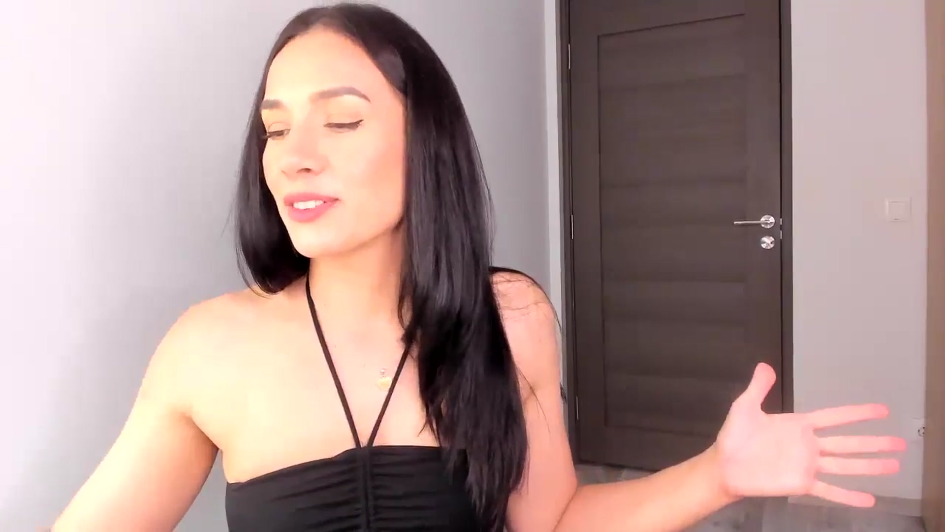 Gallery image thumbnail from Ana__xo's myfreecams stream on, 09/08/2024, 16:12 image 16 of 20