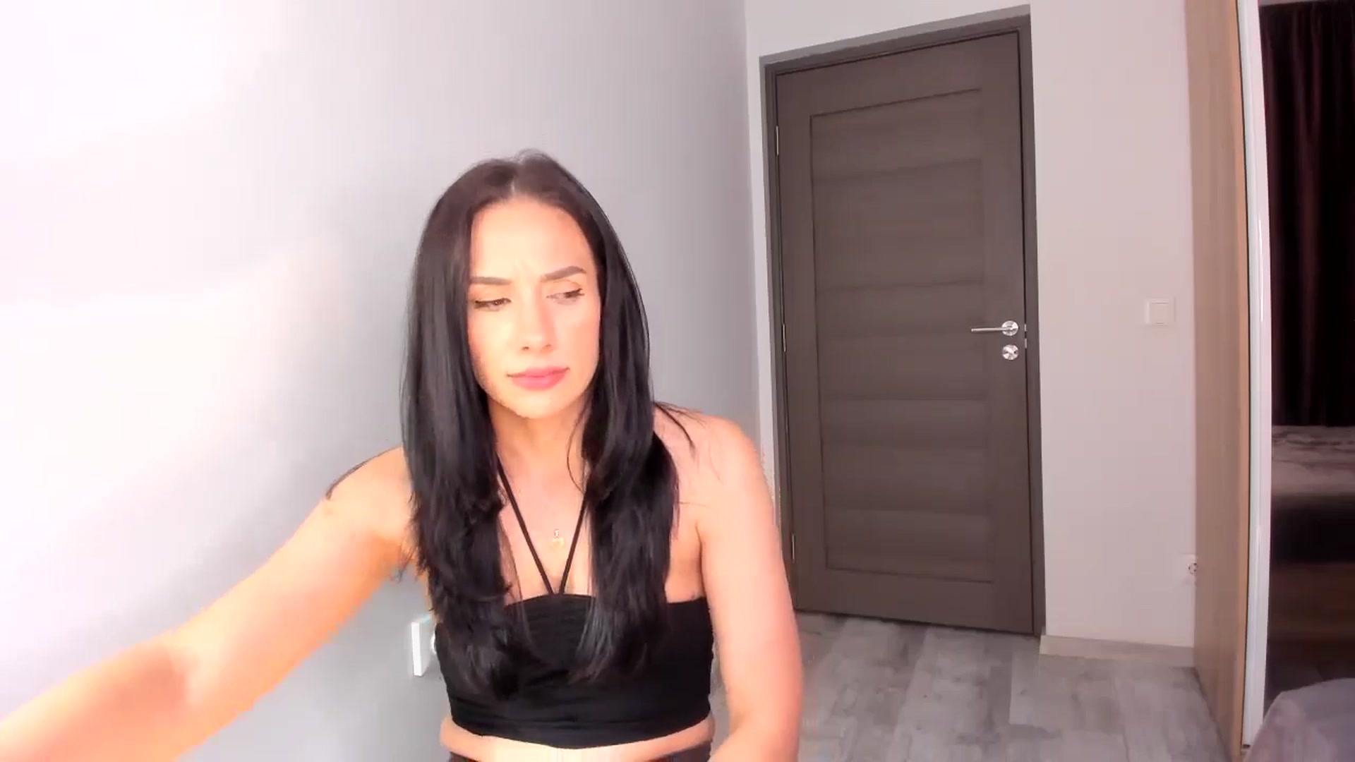 Gallery image thumbnail from Ana__xo's myfreecams stream on, 09/08/2024, 16:44 image 6 of 20